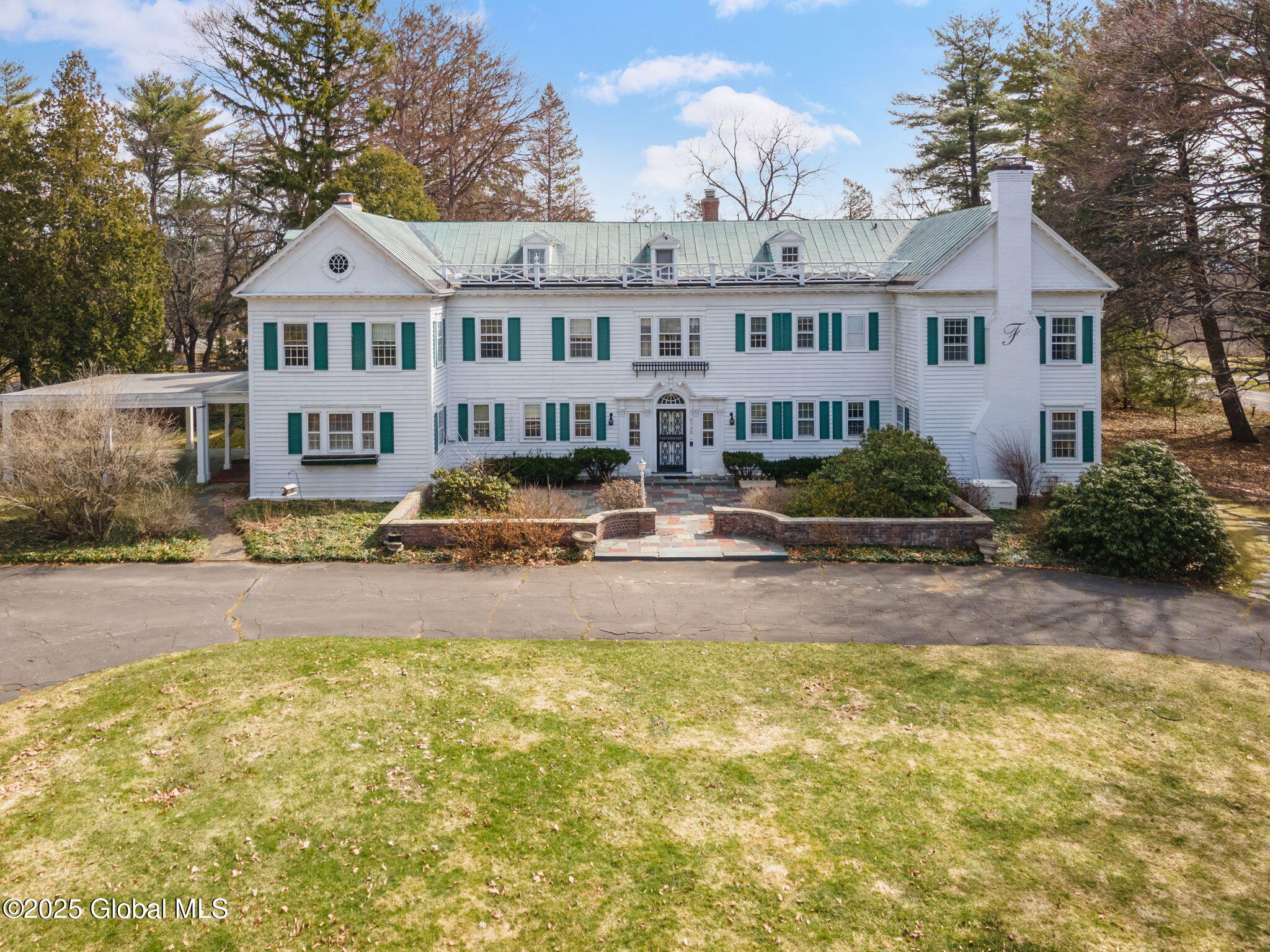 2125 Rosendale Road