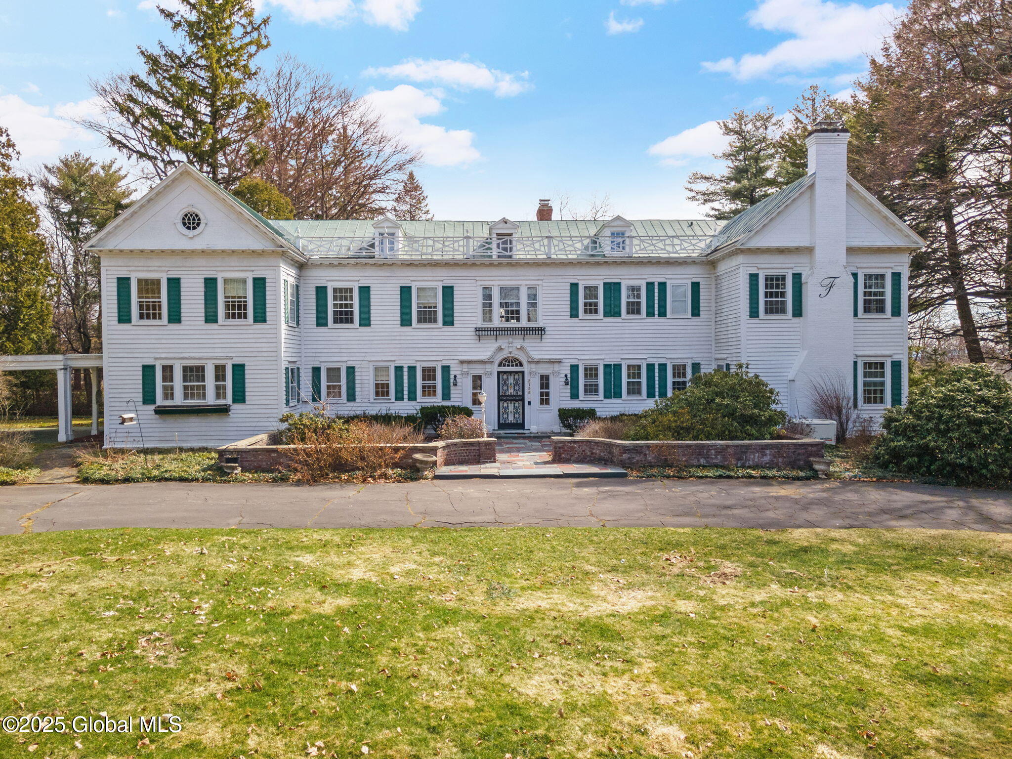 2125 Rosendale Road