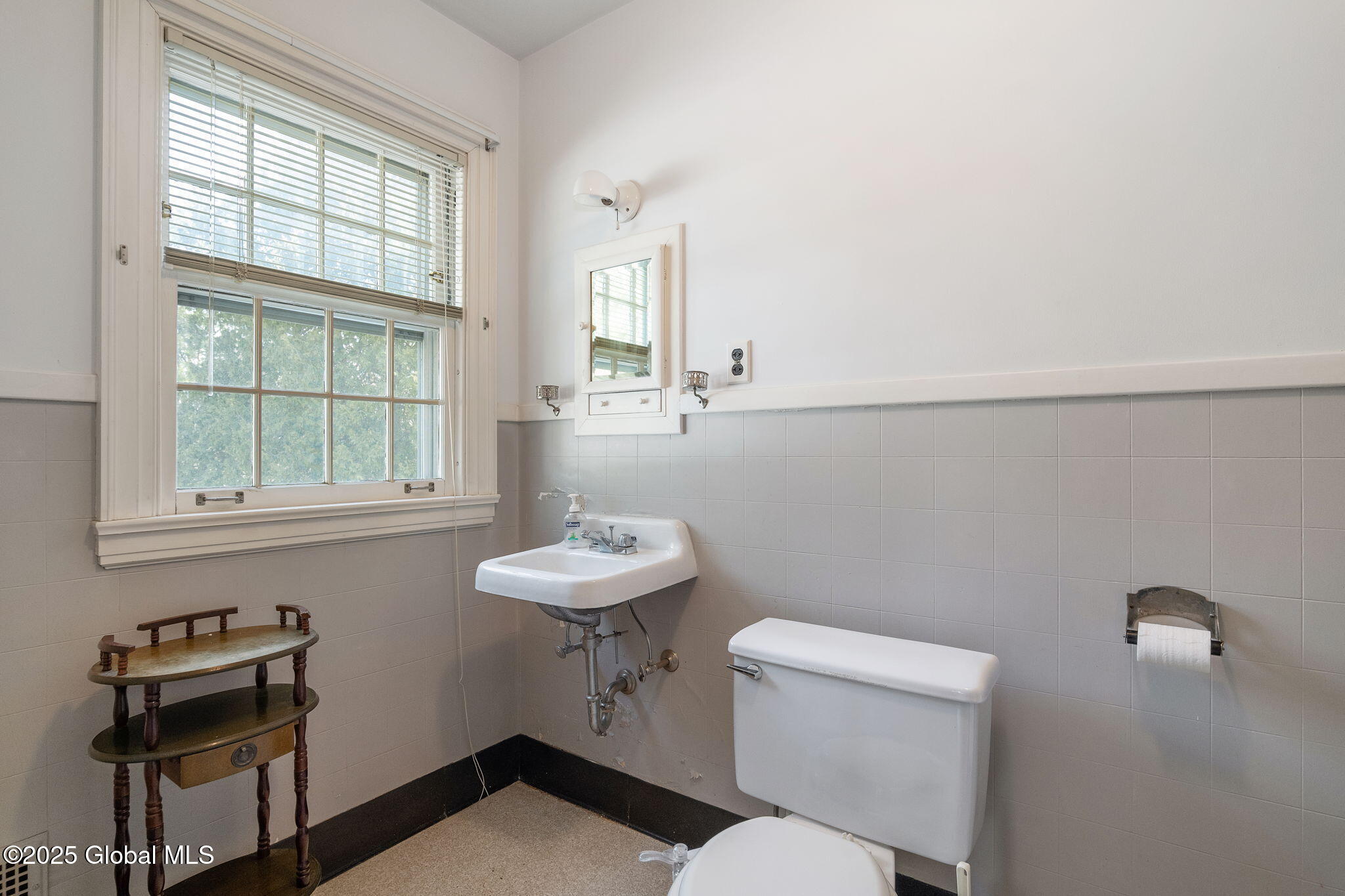 2125 Rosendale Road
