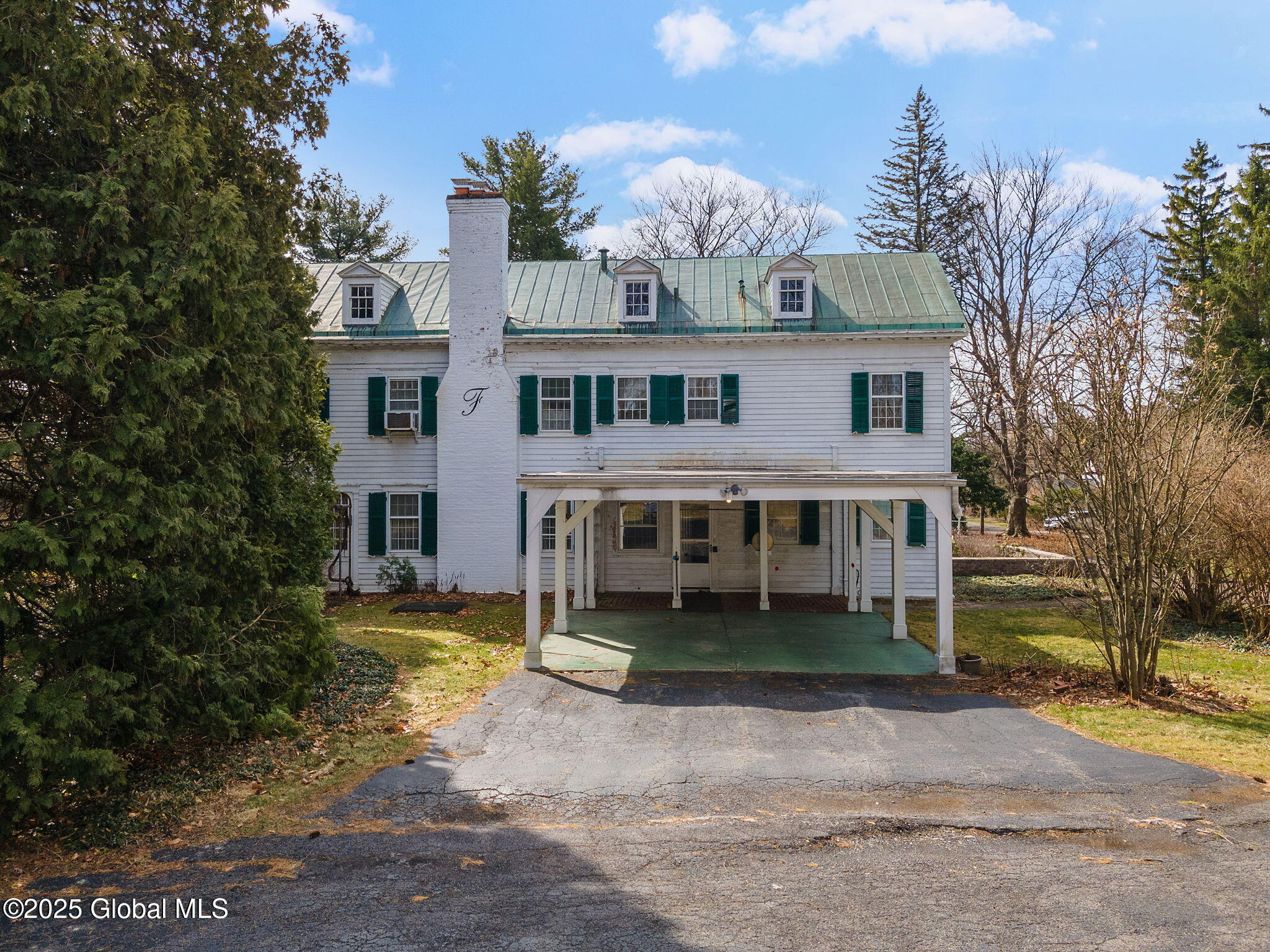 2125 Rosendale Road