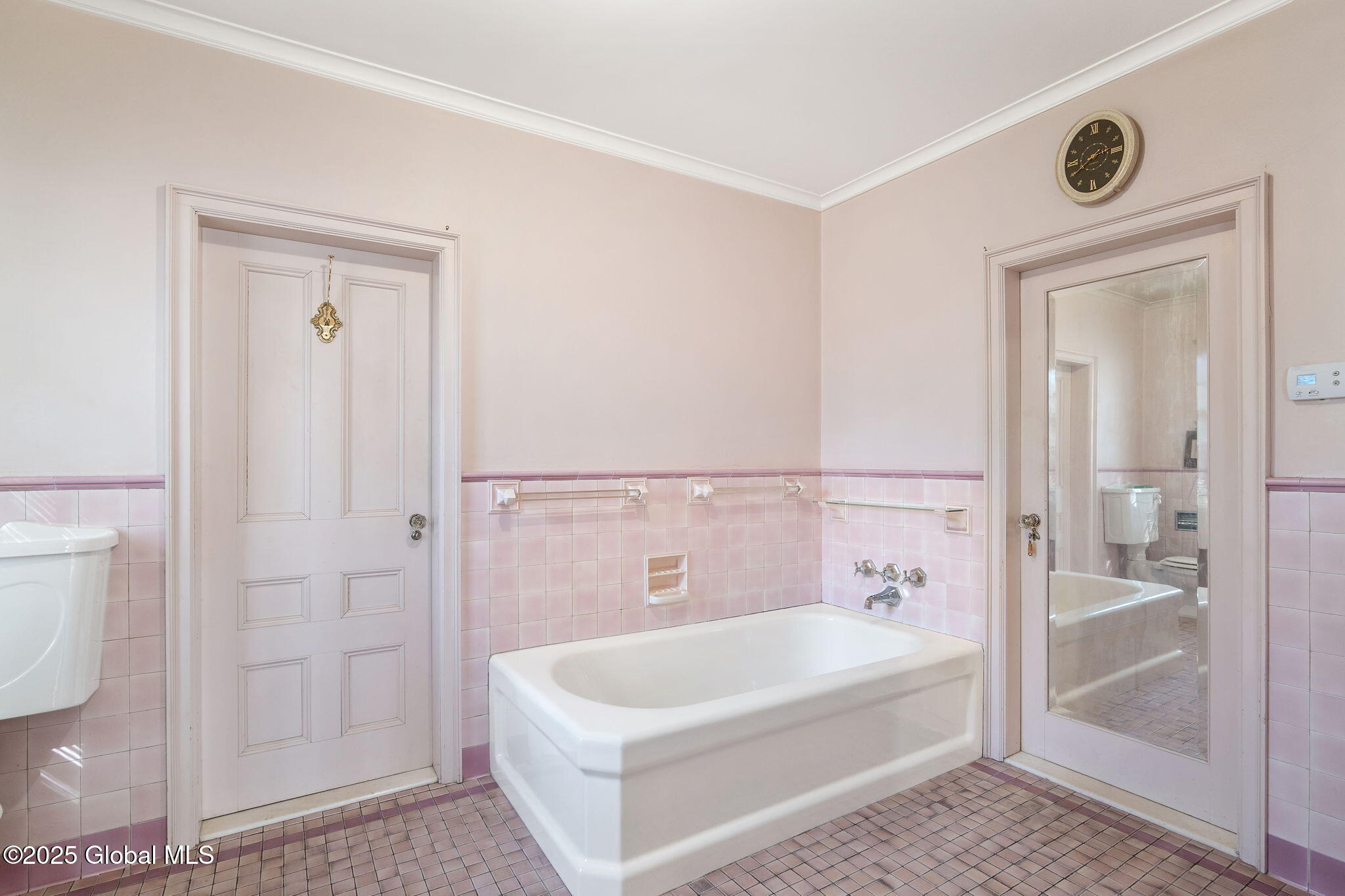 2125 Rosendale Road