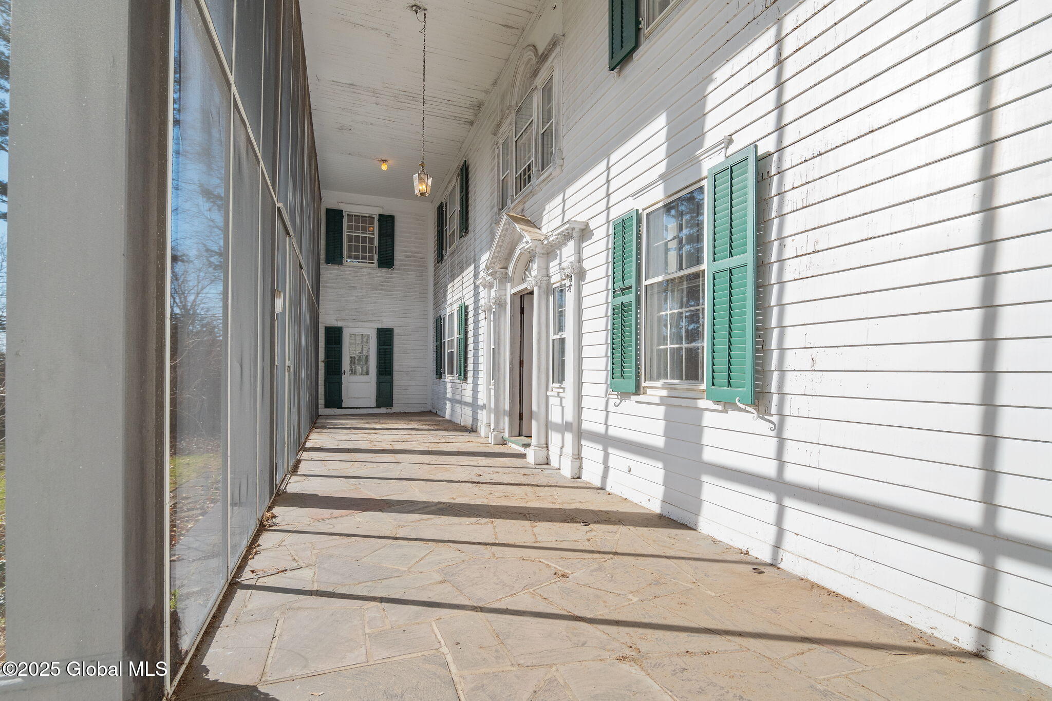 2125 Rosendale Road