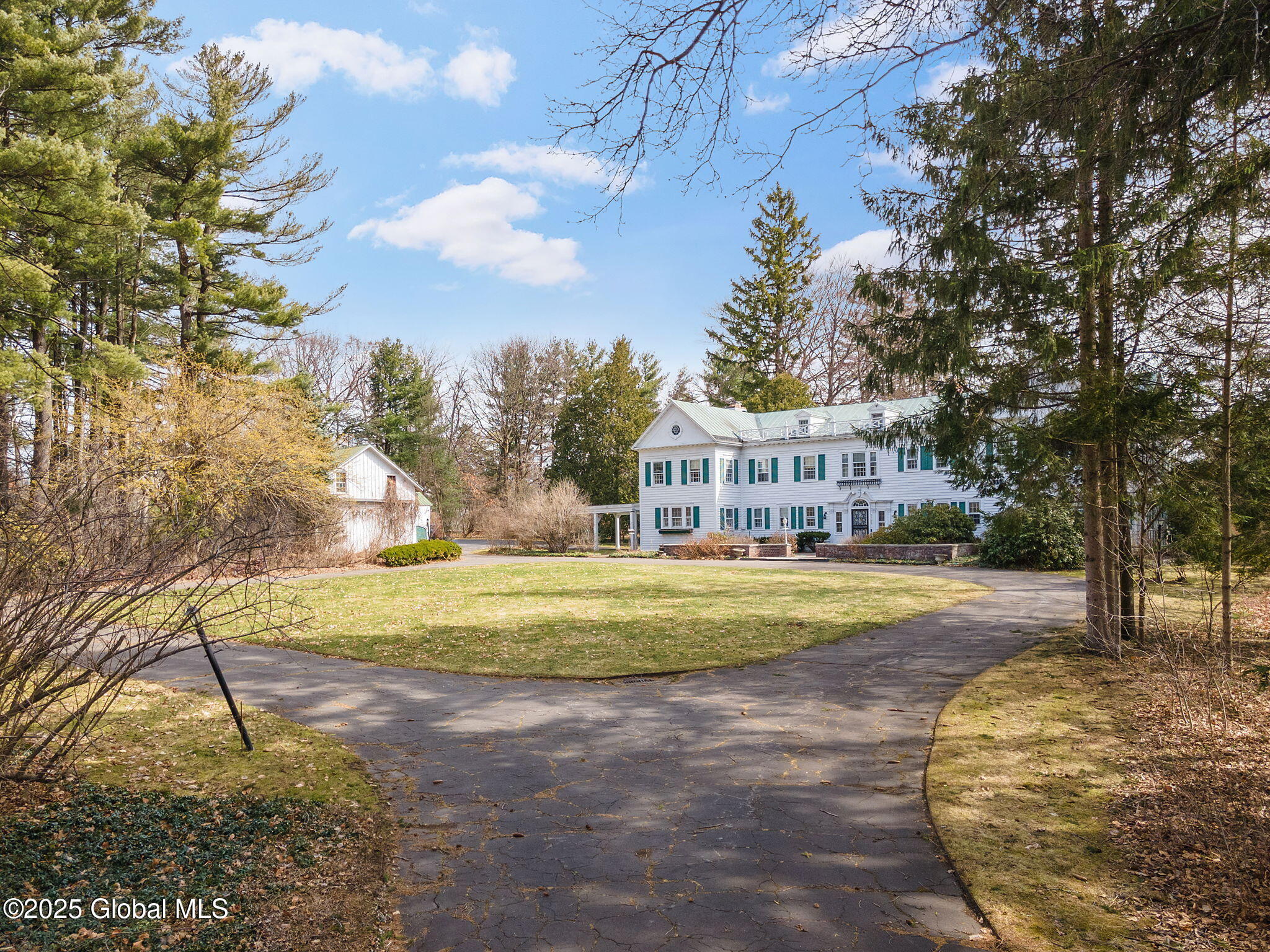2125 Rosendale Road