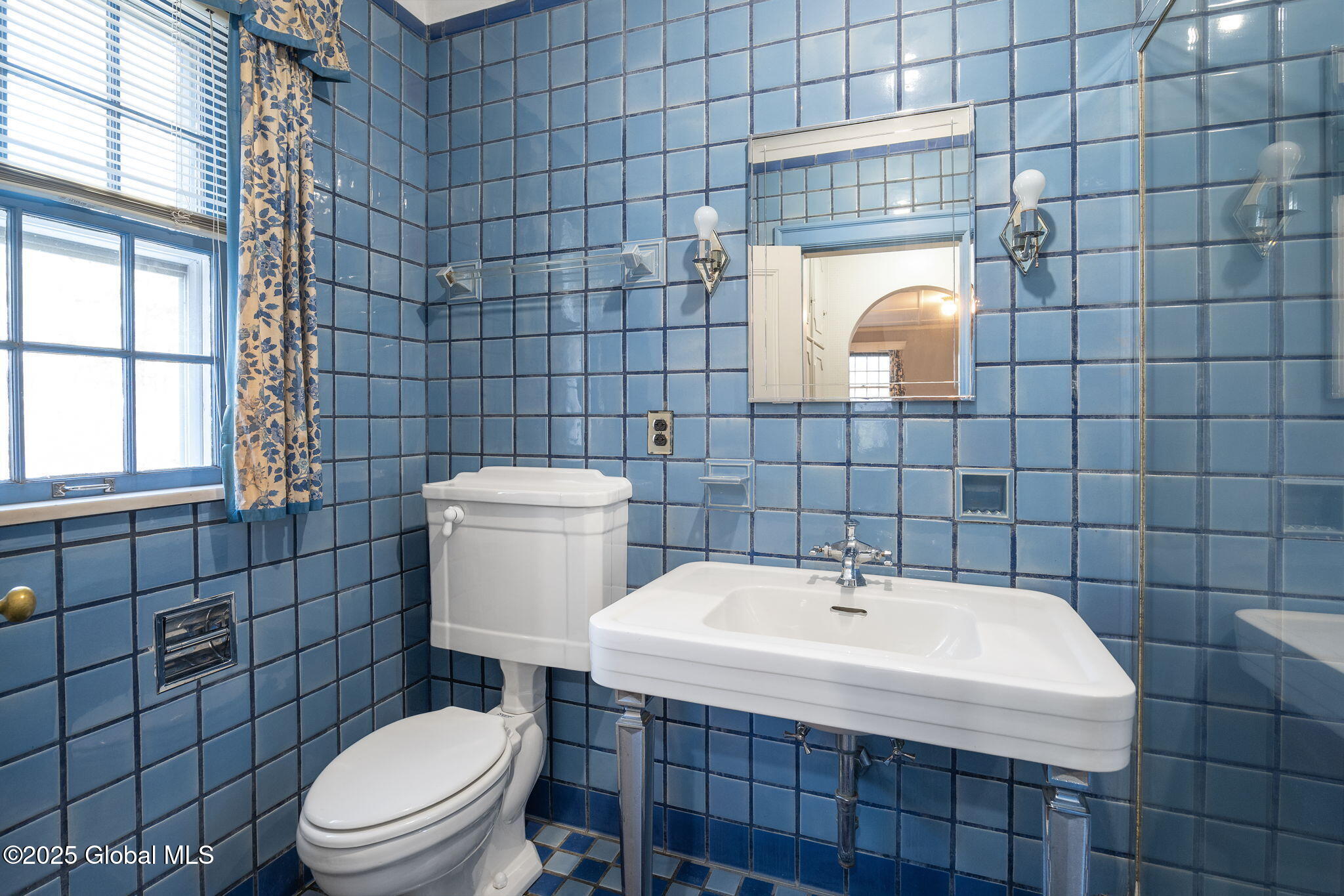2125 Rosendale Road