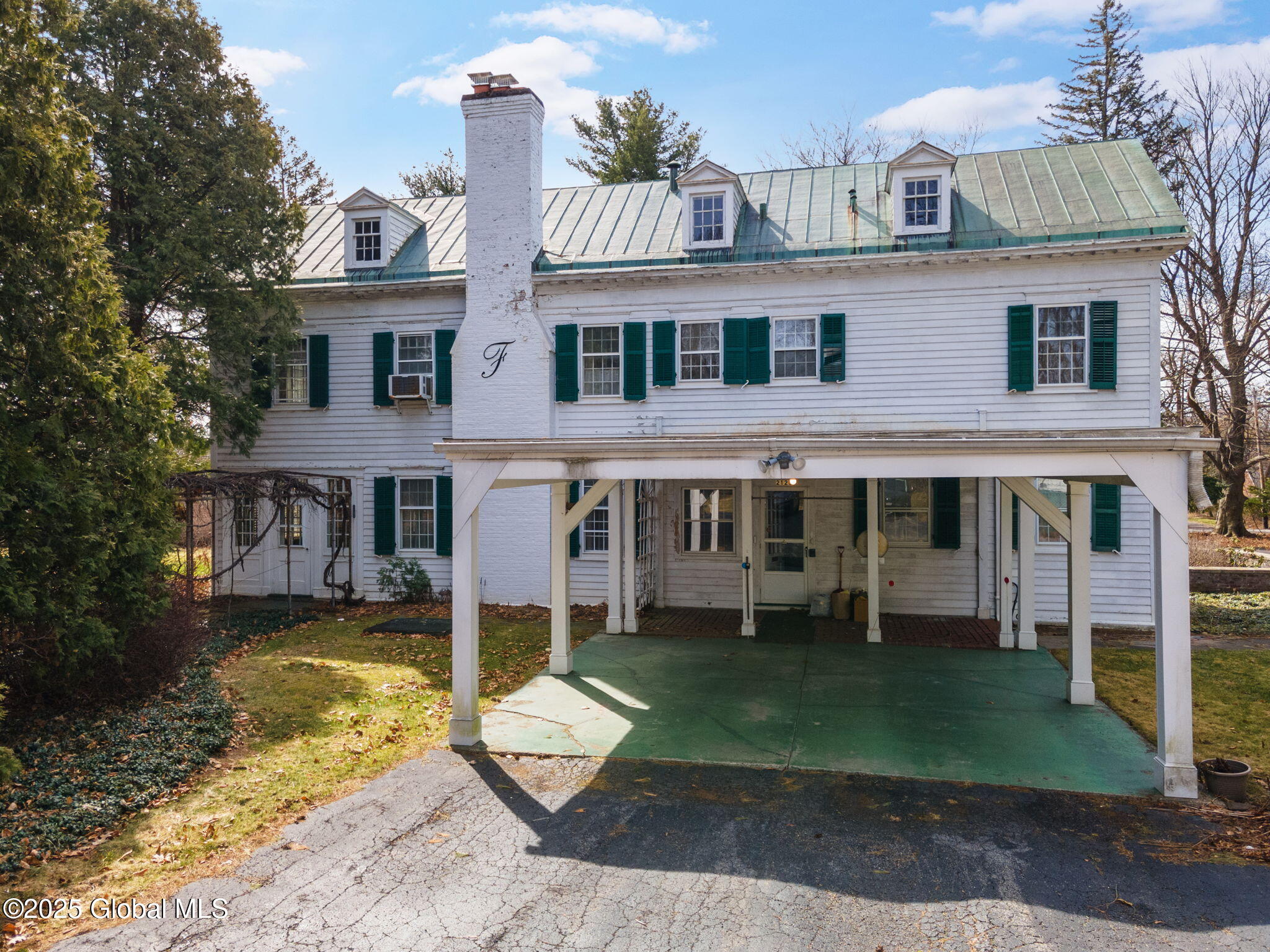 2125 Rosendale Road