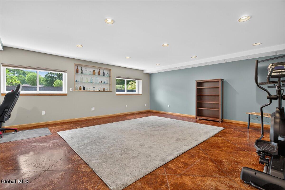 379 North Road