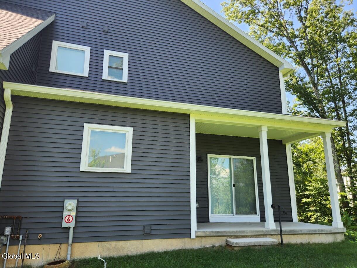 123 Eastline Road