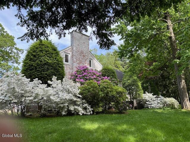 2254 Algonquin Road