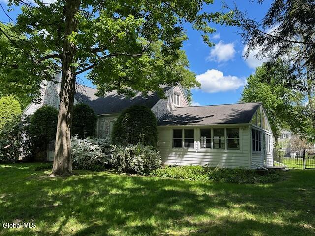 2254 Algonquin Road