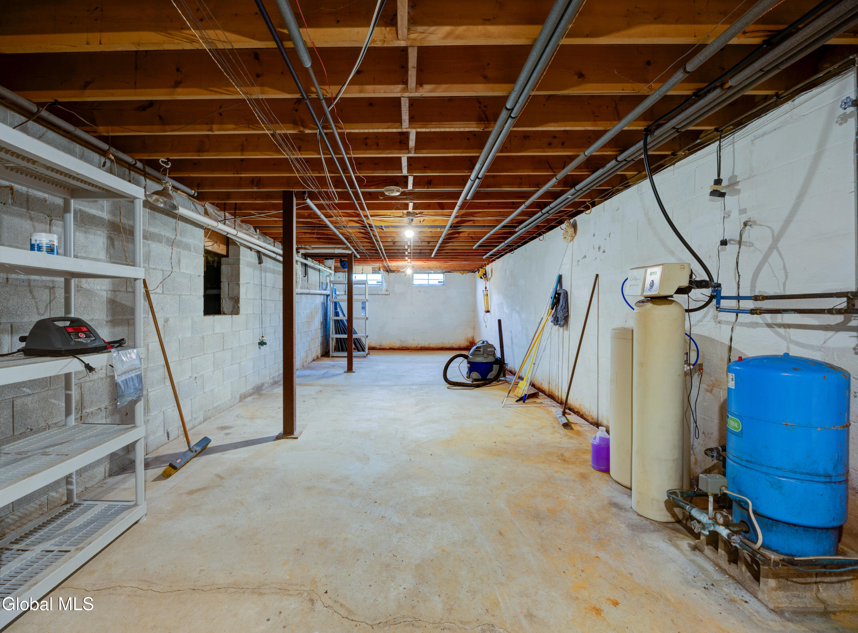 659 Putnam Road