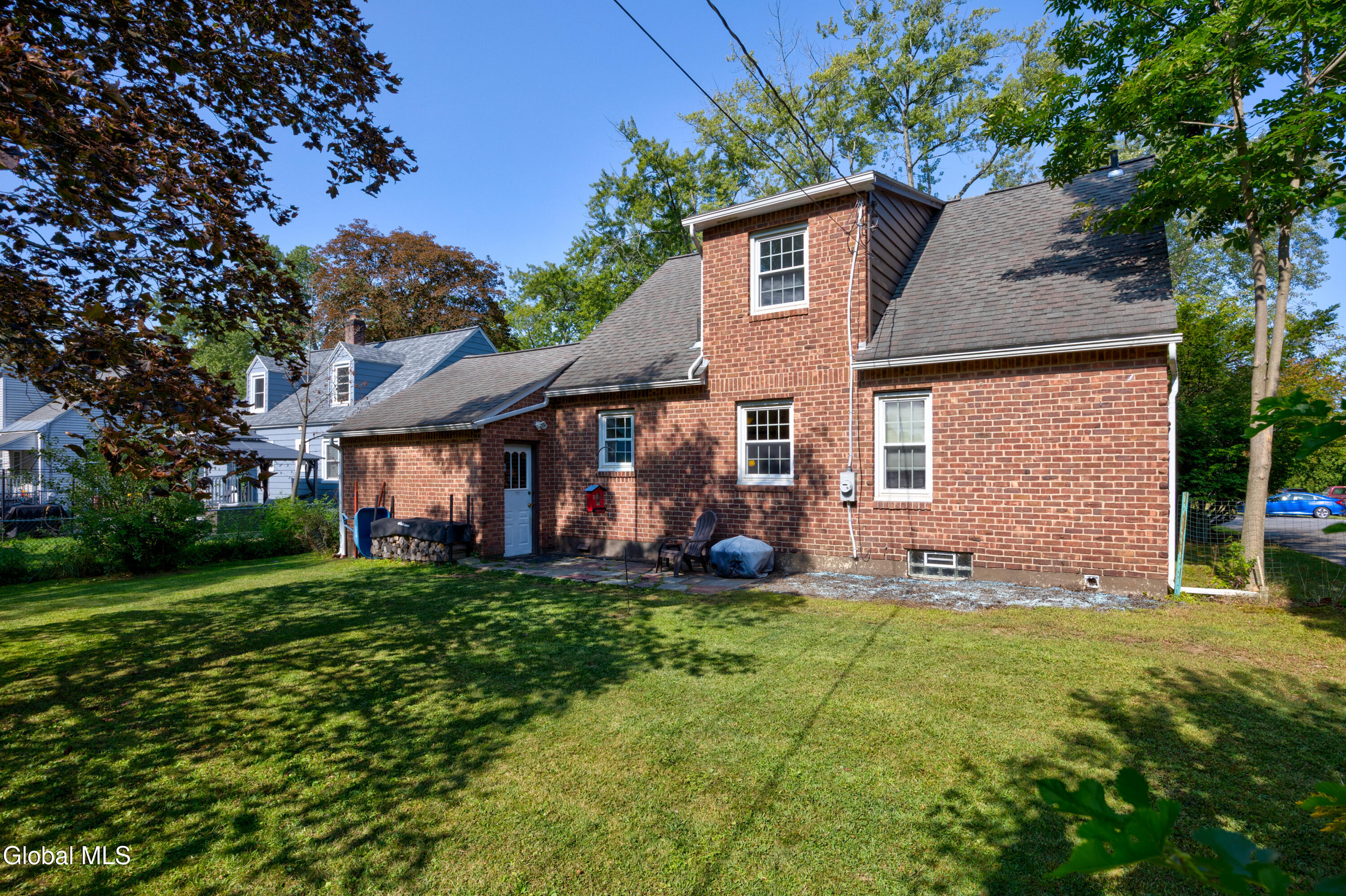 2324 Niskayuna Drive
