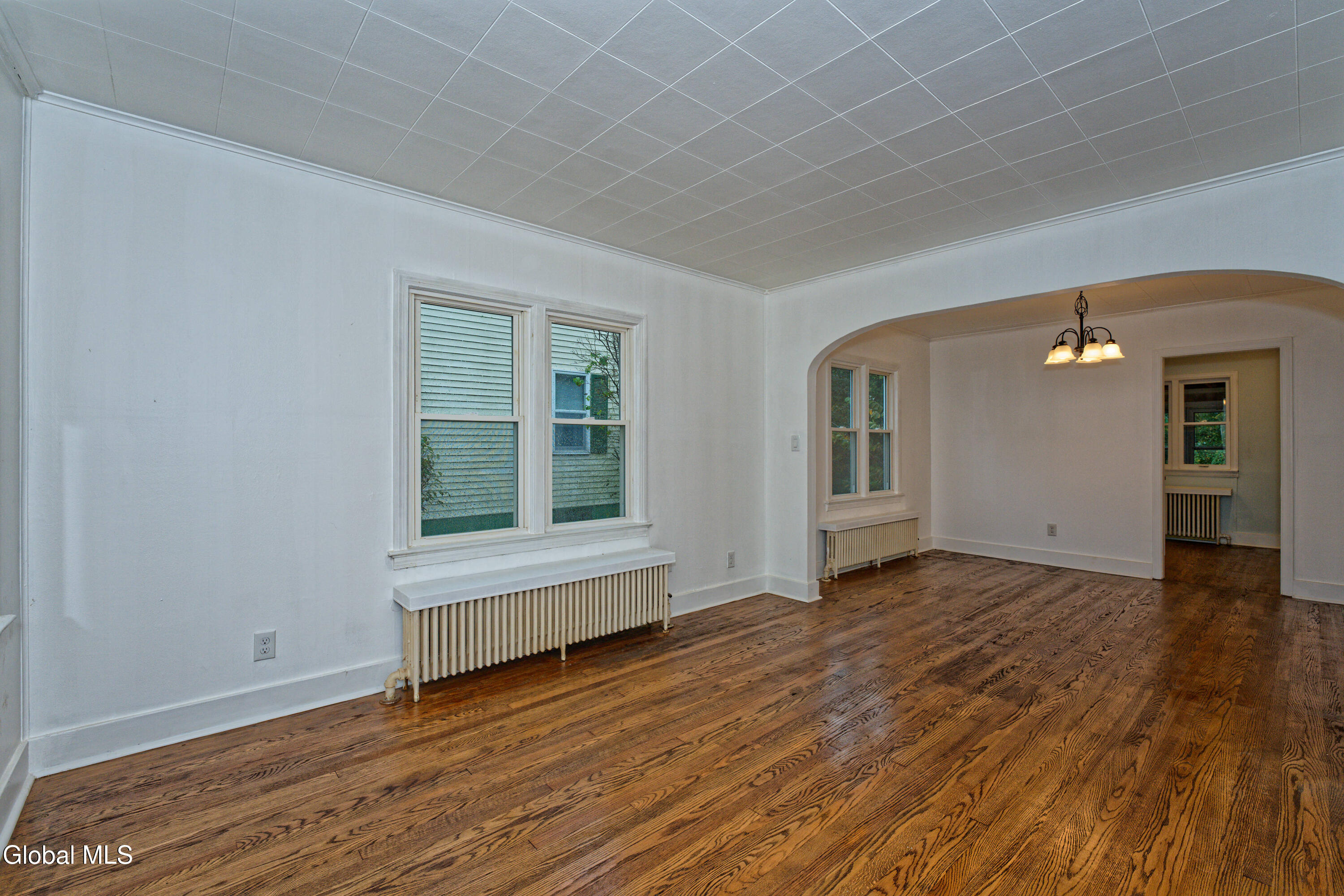 11 Victoria Avenue