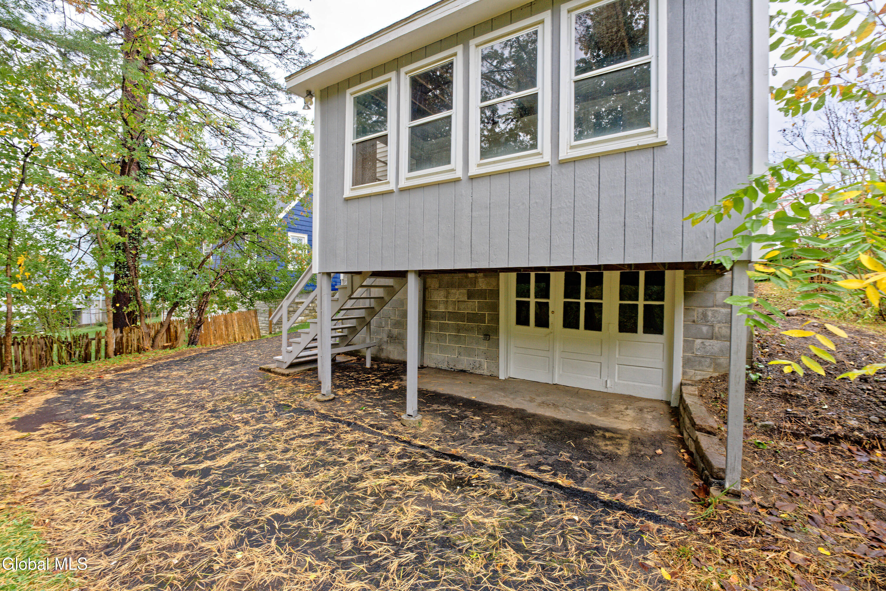 11 Victoria Avenue