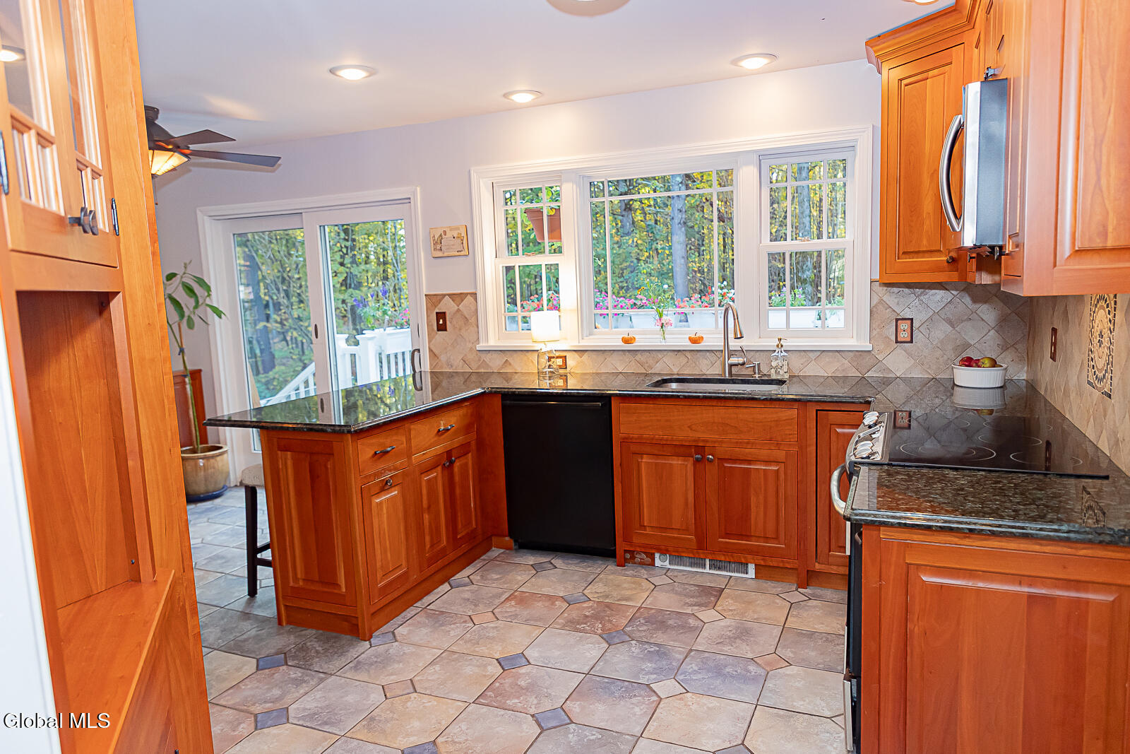 37 Knollwood Drive