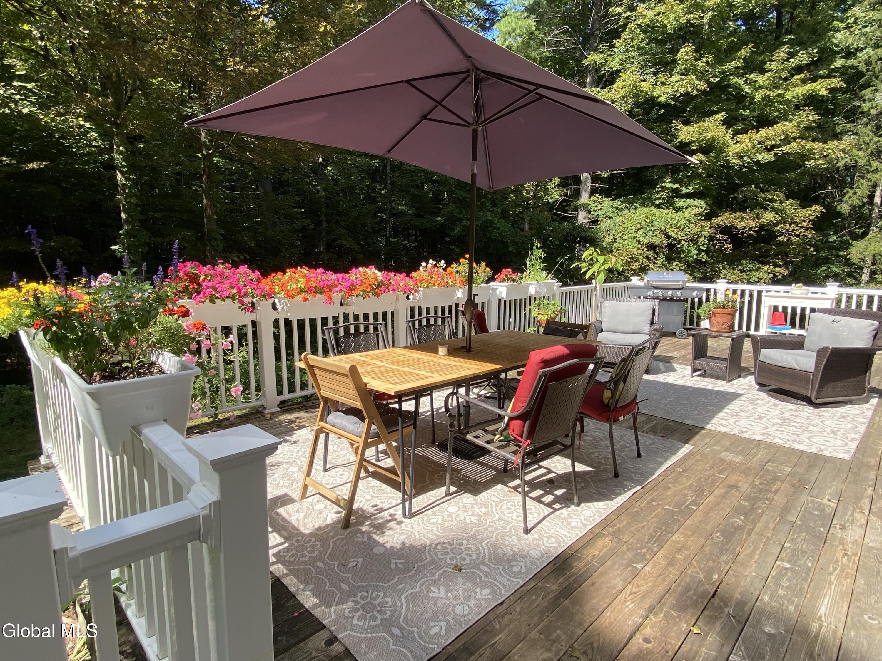 37 Knollwood Drive