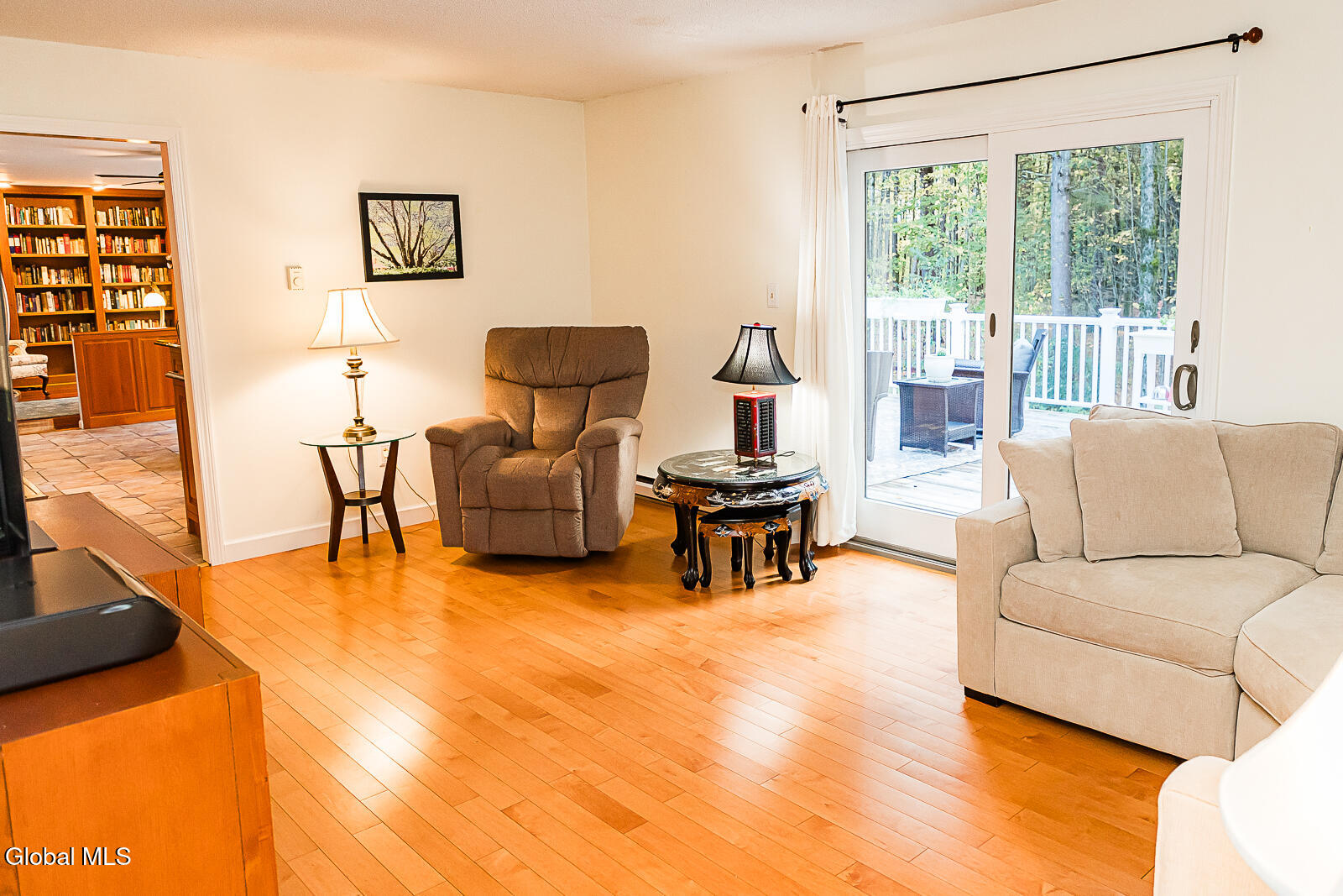 37 Knollwood Drive