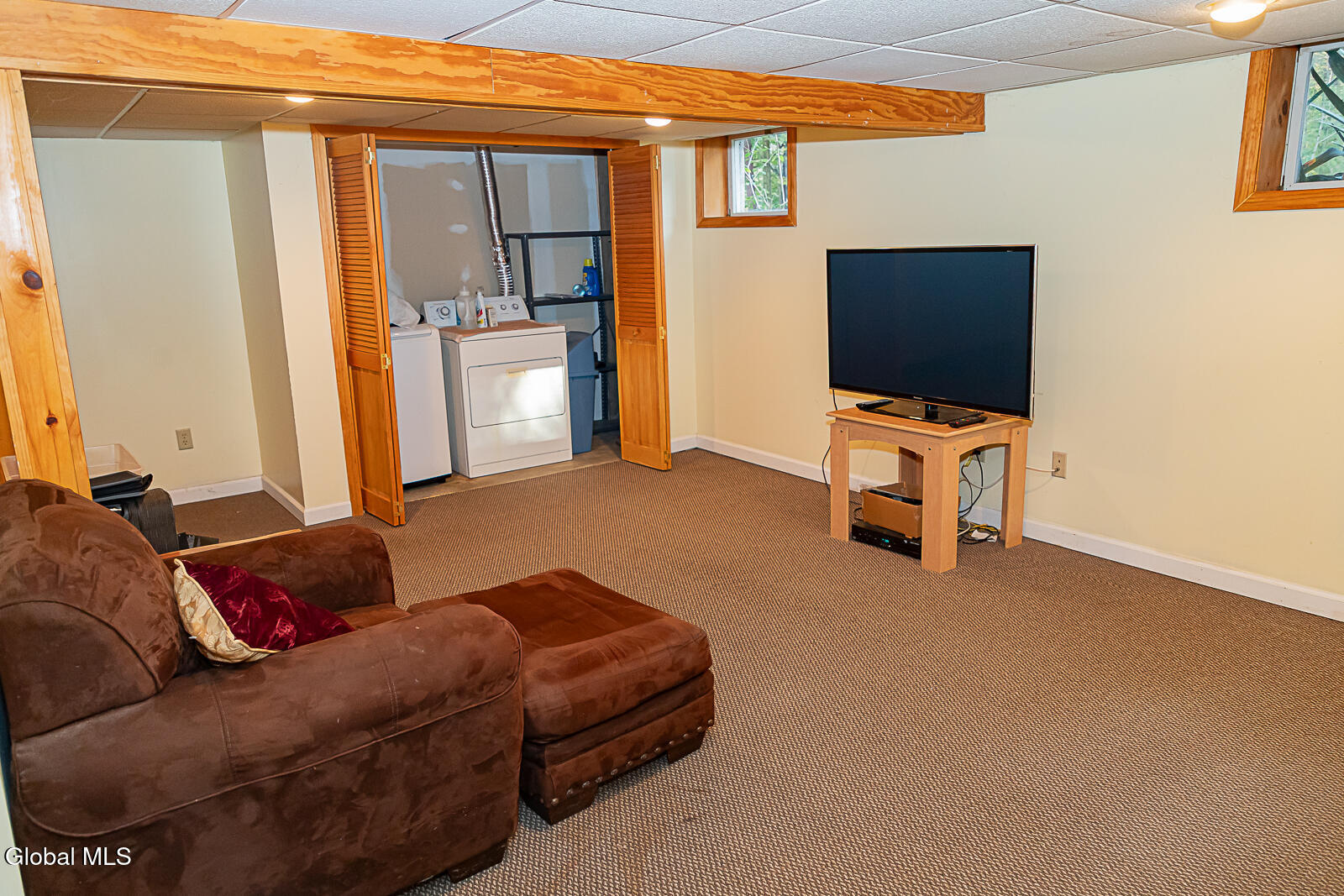 37 Knollwood Drive