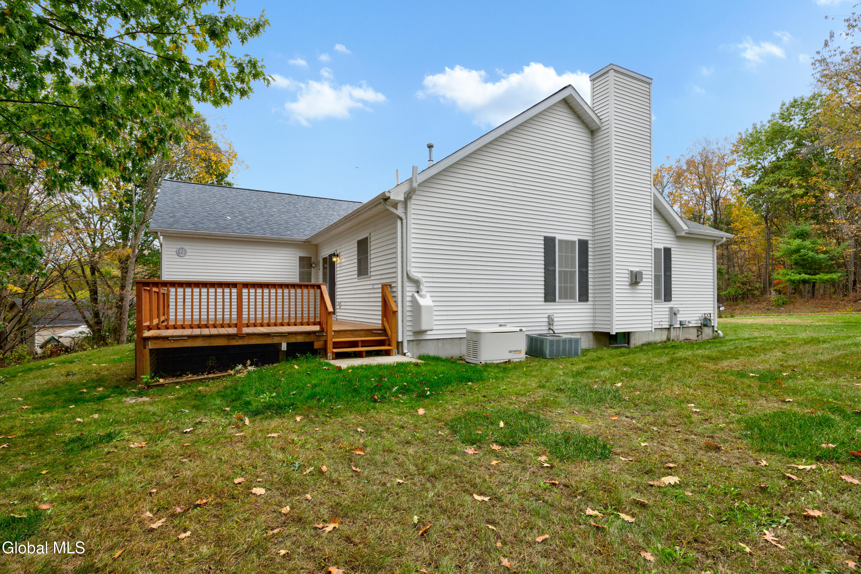 7 Riccardi Lane