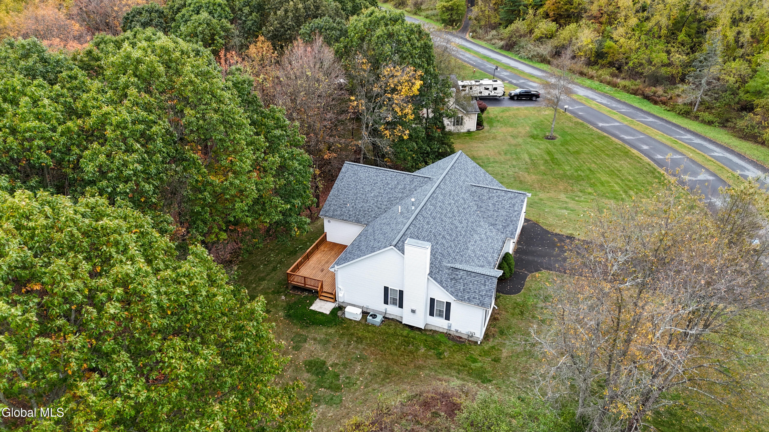 7 Riccardi Lane