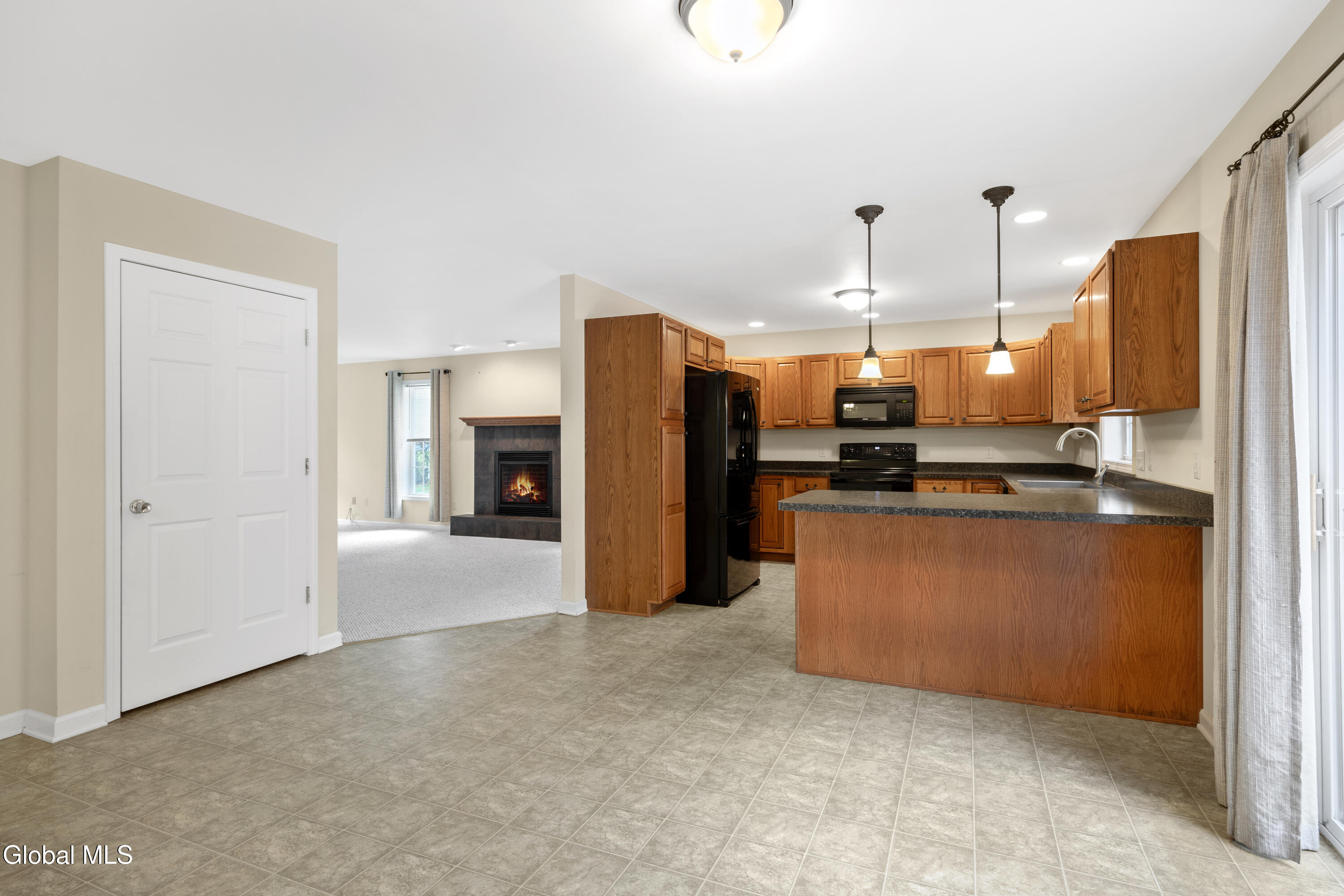 7 Riccardi Lane