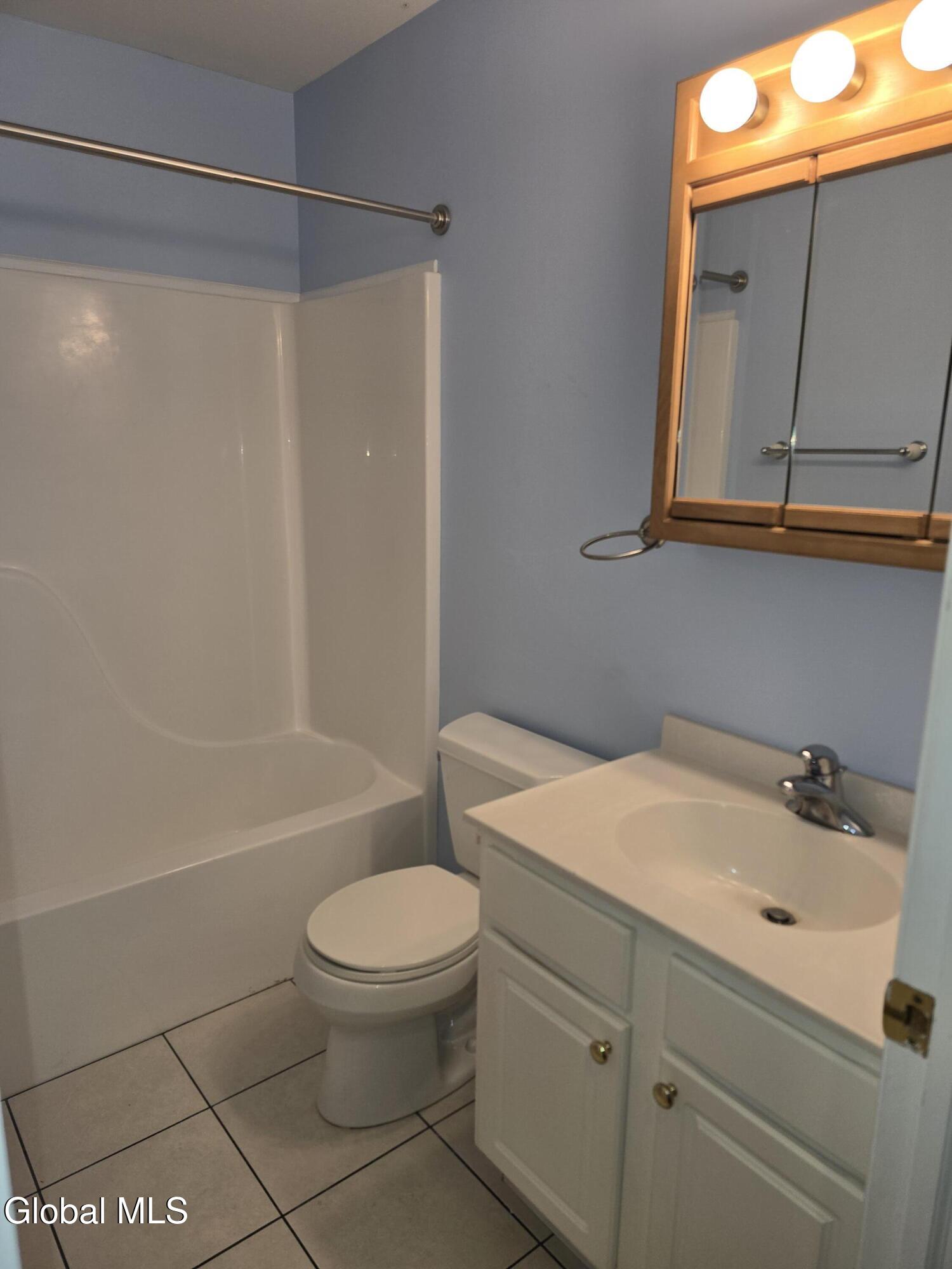 2 Red Maple Lane, A A