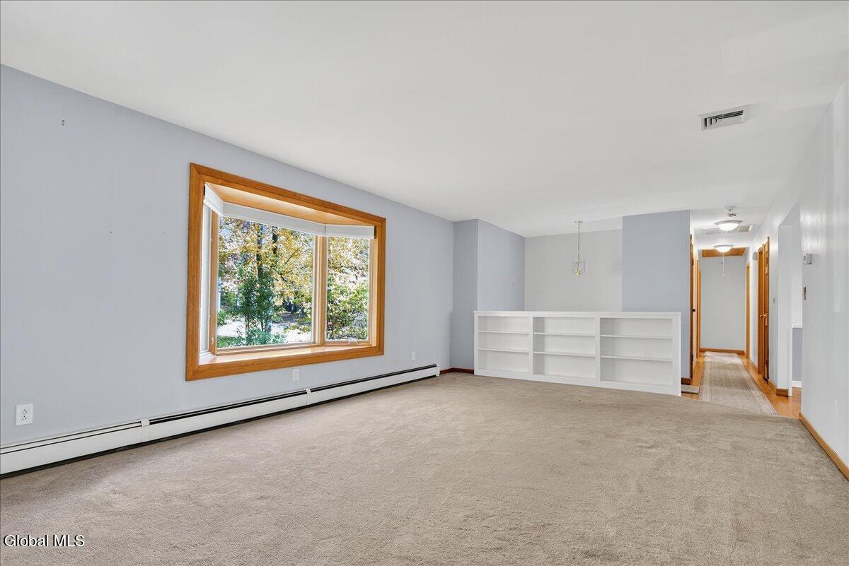 32 Tamarack Lane, Clifton Park