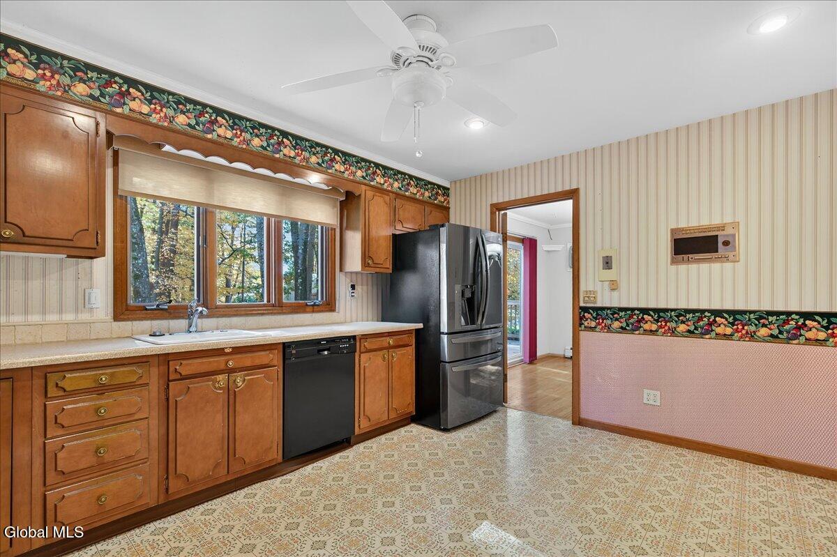 32 Tamarack Lane, Clifton Park