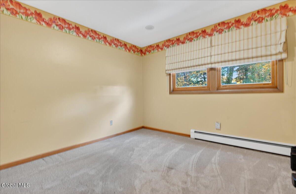 32 Tamarack Lane, Clifton Park