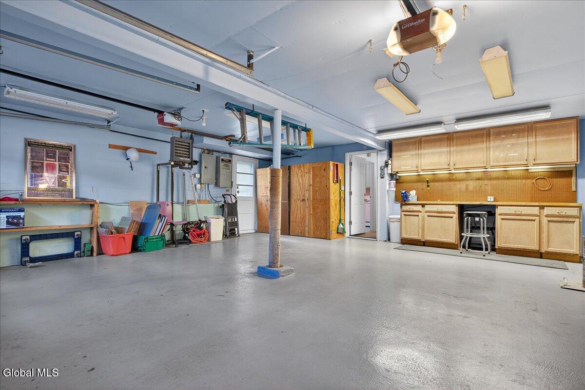 32 Tamarack Lane, Clifton Park