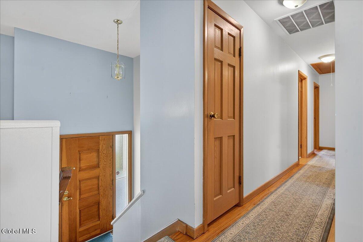 32 Tamarack Lane, Clifton Park