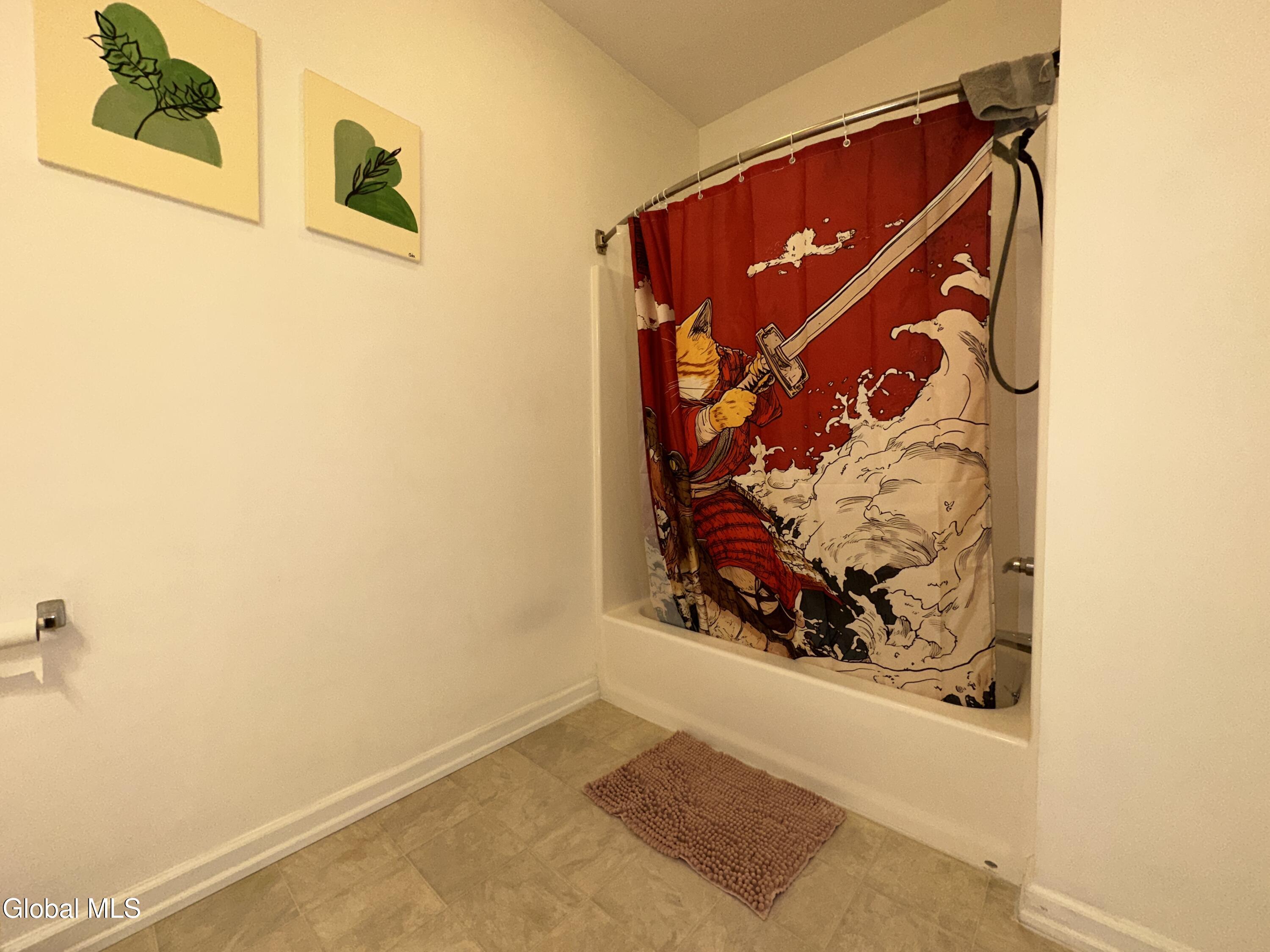 406 Worthington Terrace