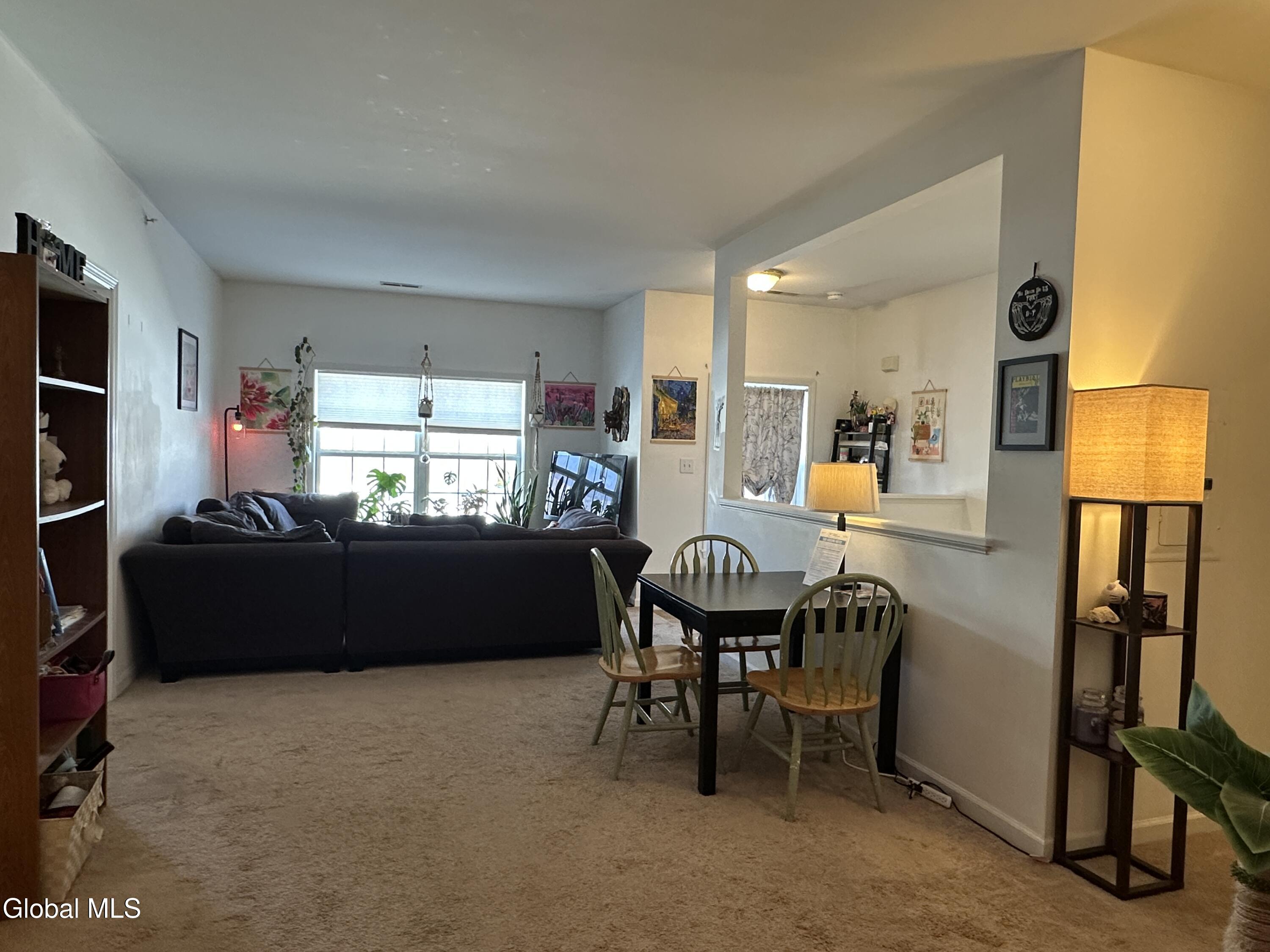 406 Worthington Terrace