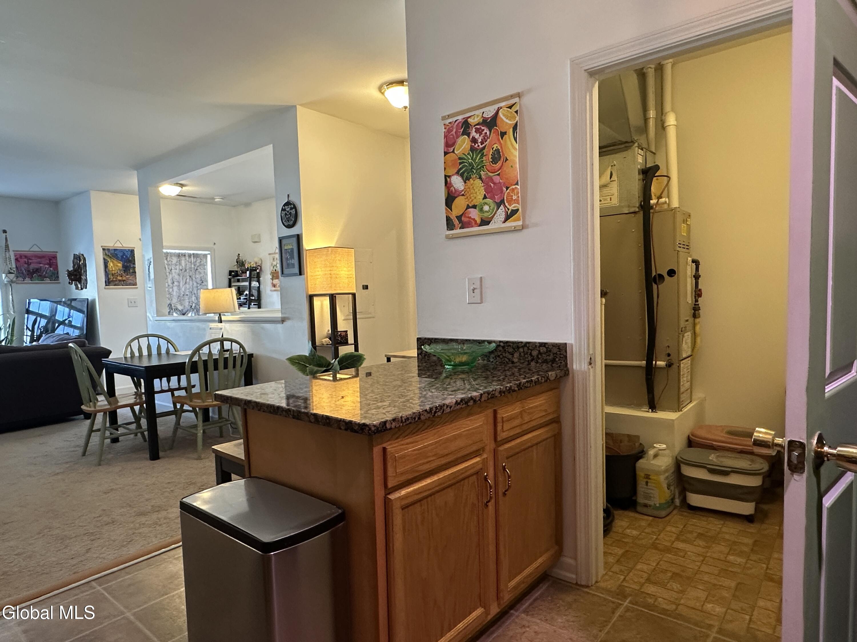 406 Worthington Terrace