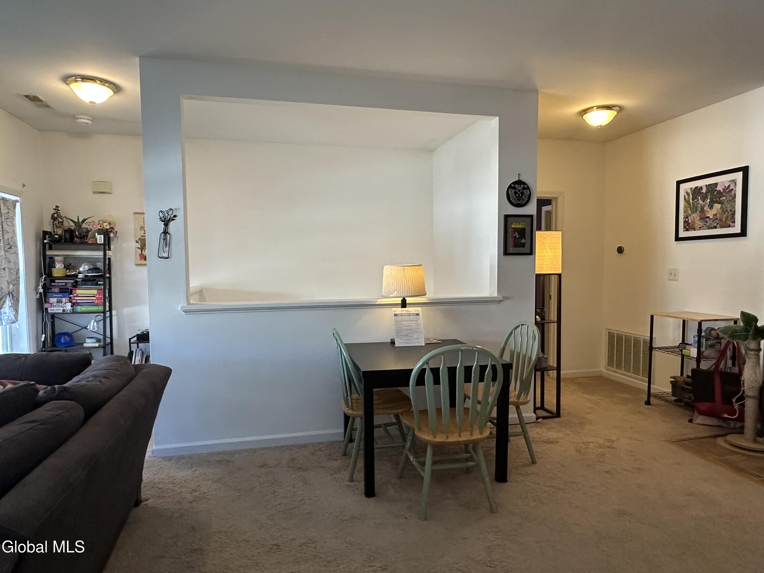 406 Worthington Terrace