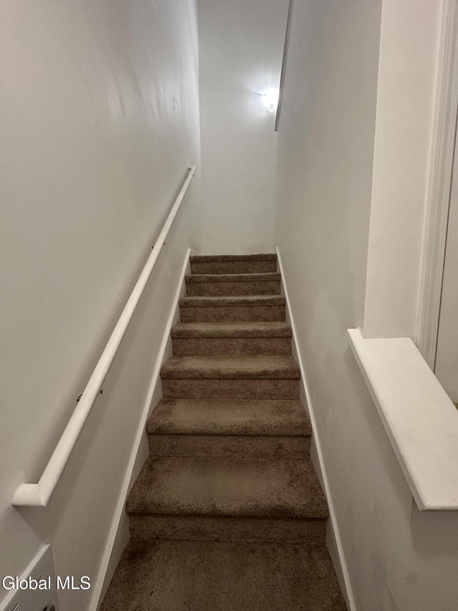 406 Worthington Terrace