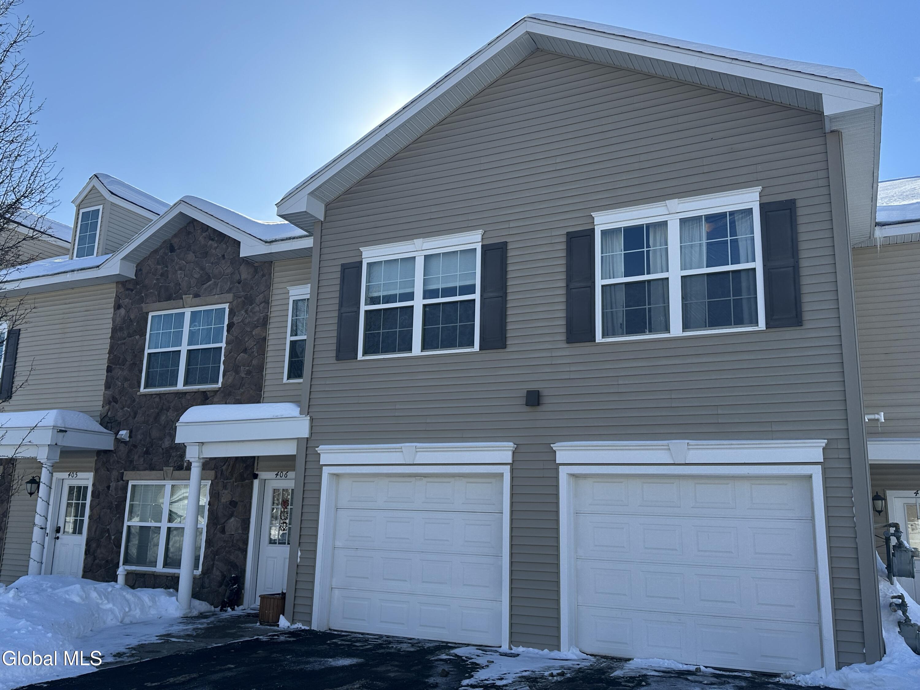 406 Worthington Terrace