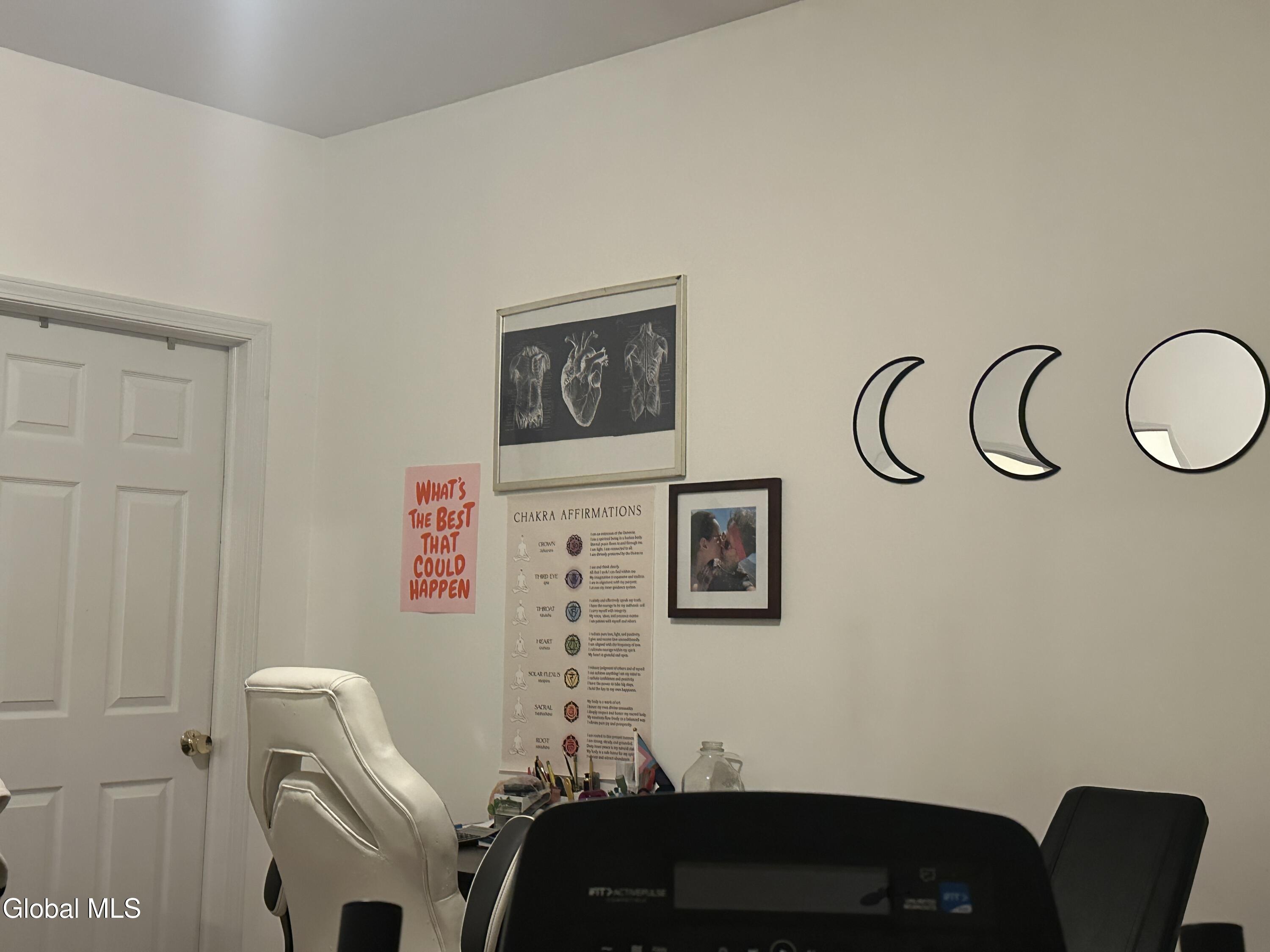 406 Worthington Terrace