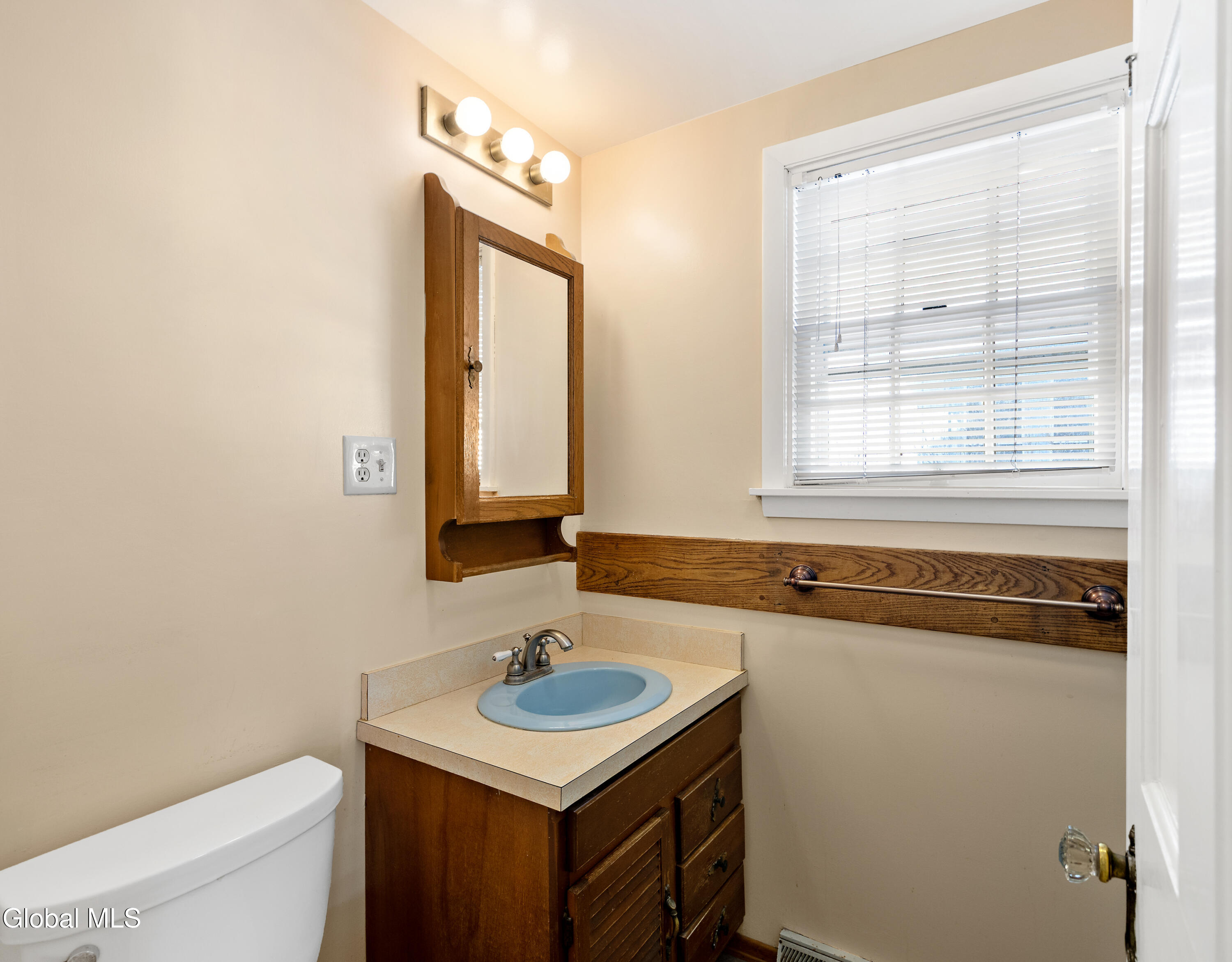 2171 Grand Boulevard