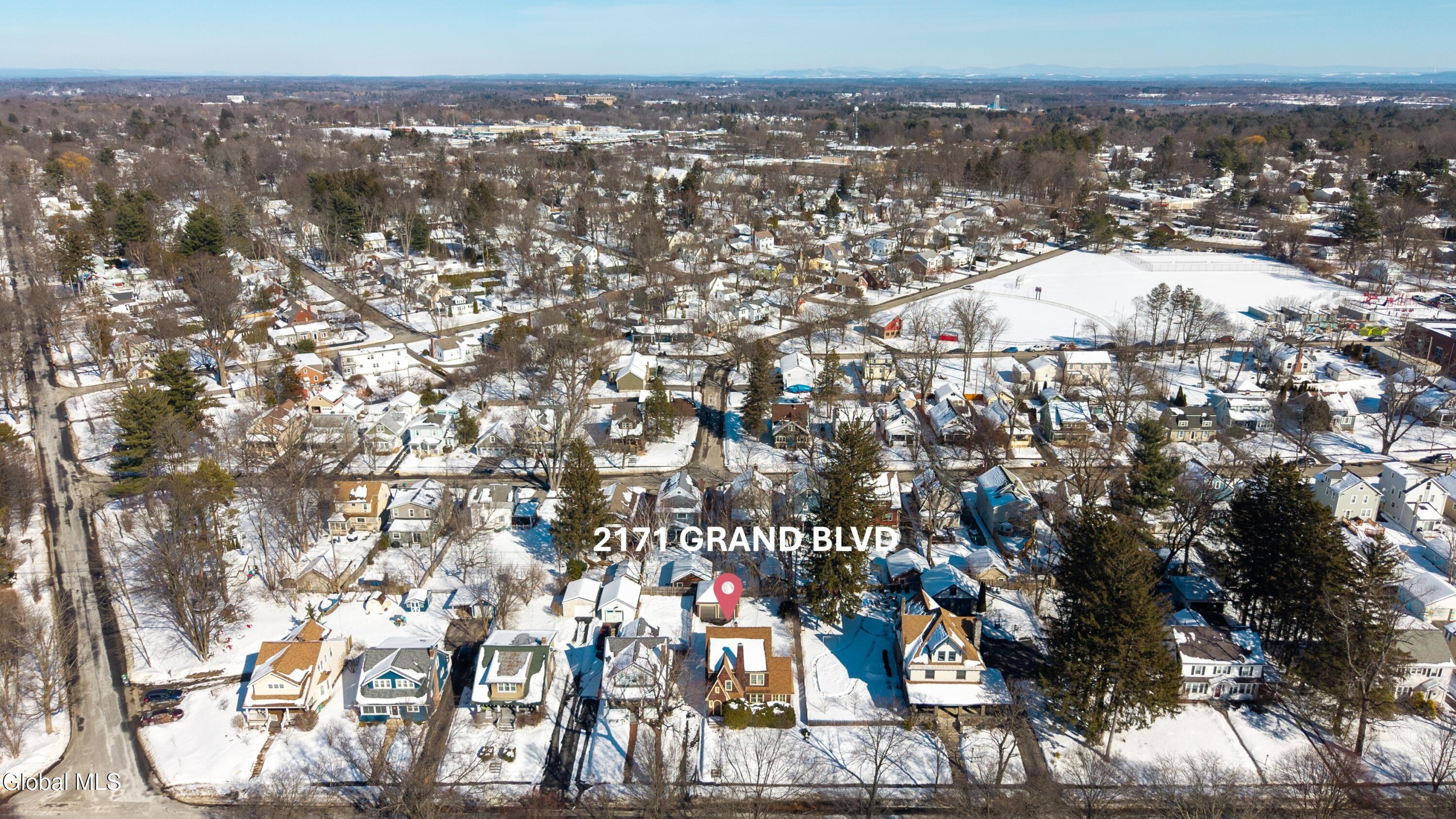 2171 Grand Boulevard
