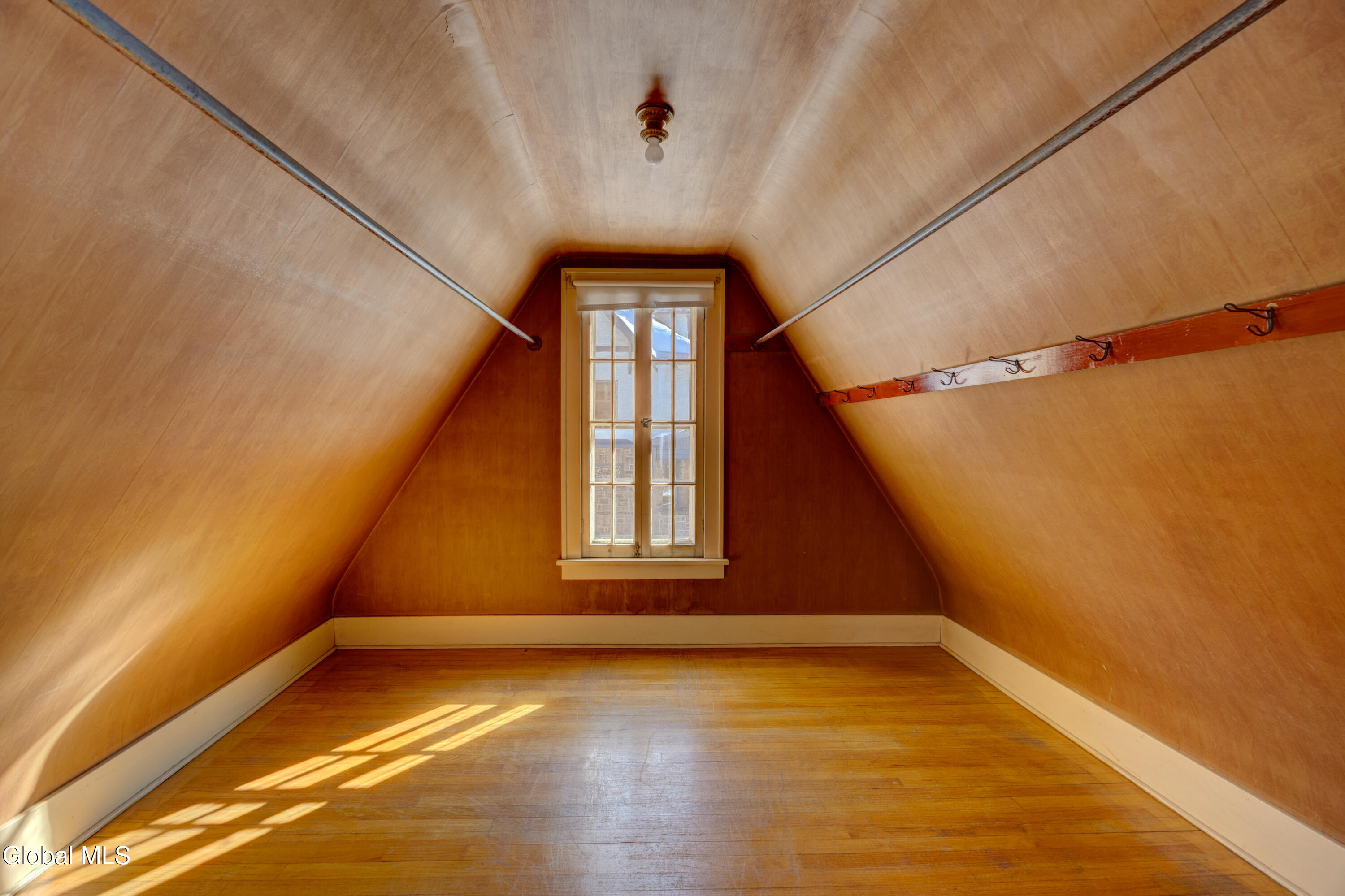 2171 Grand Boulevard