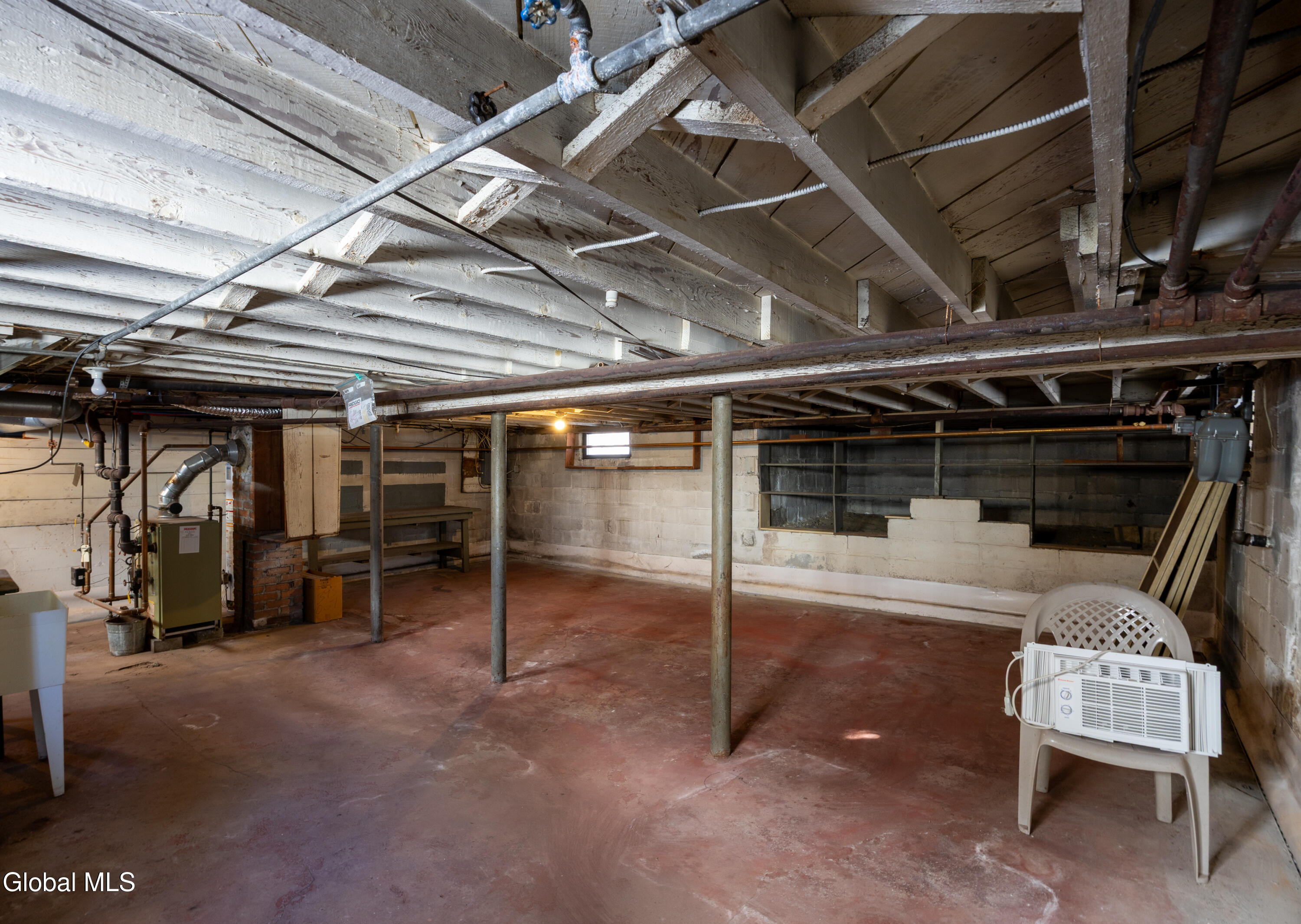 2171 Grand Boulevard