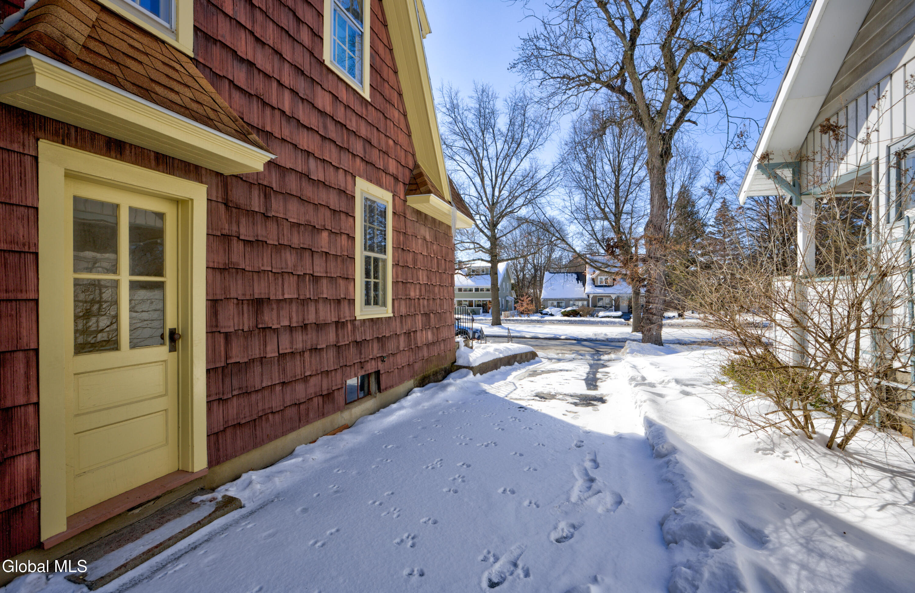 2171 Grand Boulevard