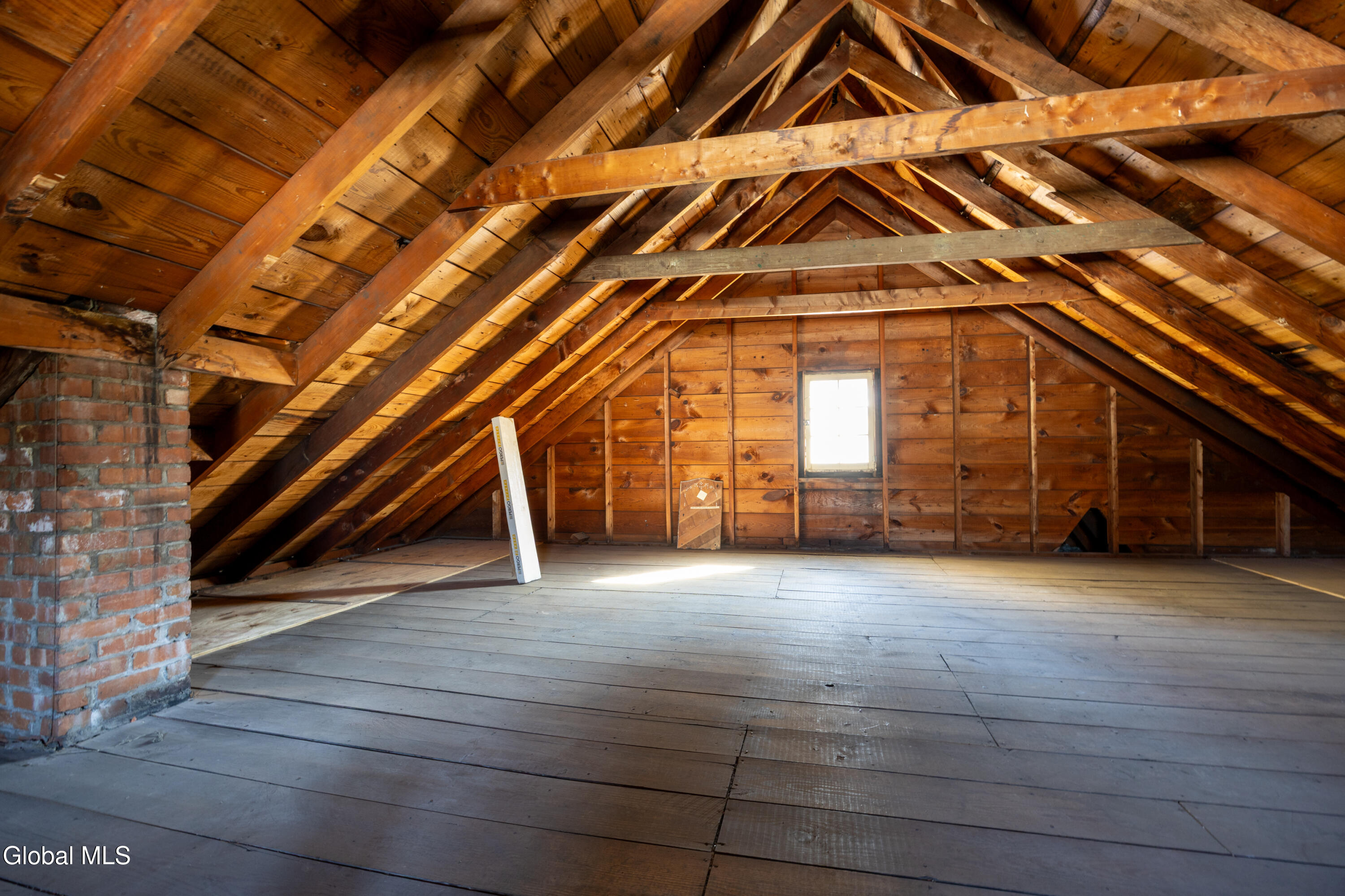 2171 Grand Boulevard