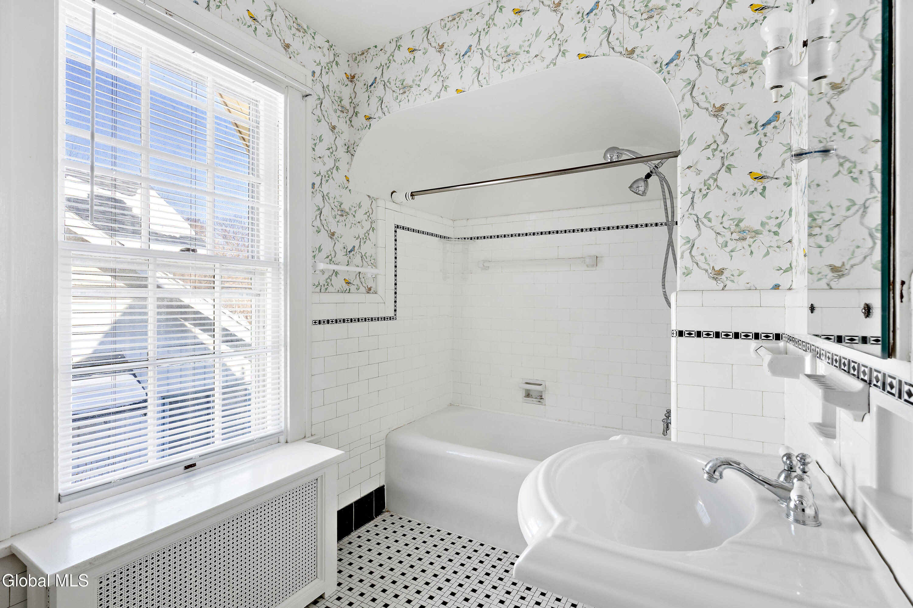 2171 Grand Boulevard