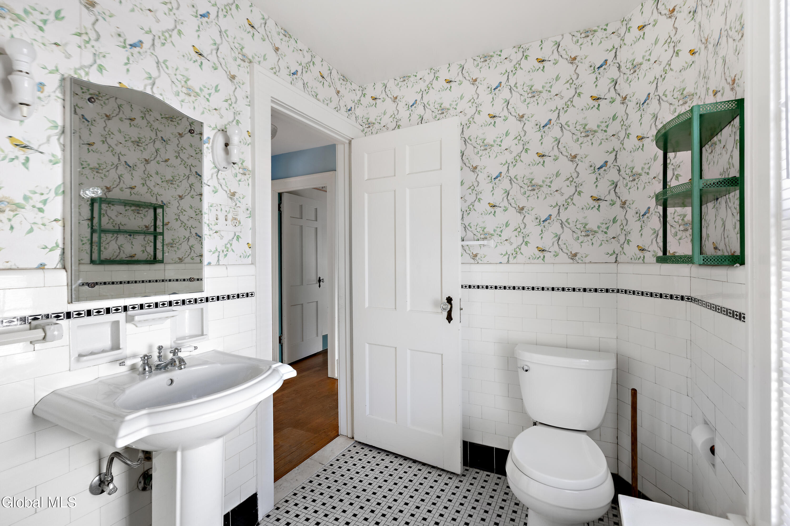 2171 Grand Boulevard