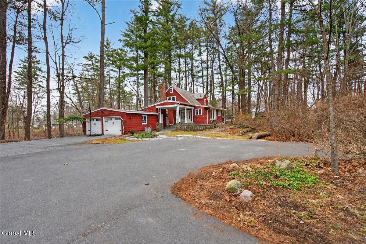 32 Slingerlands Street