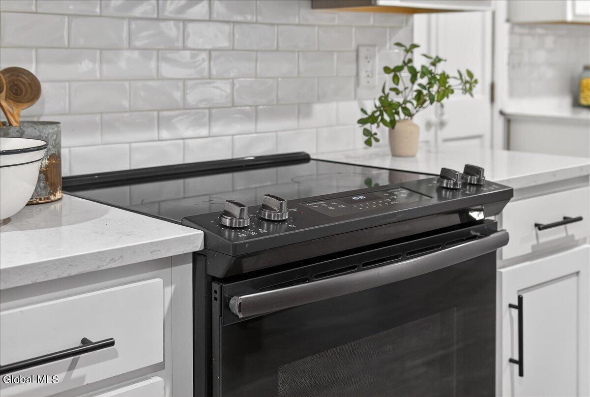 32 Slingerlands Street