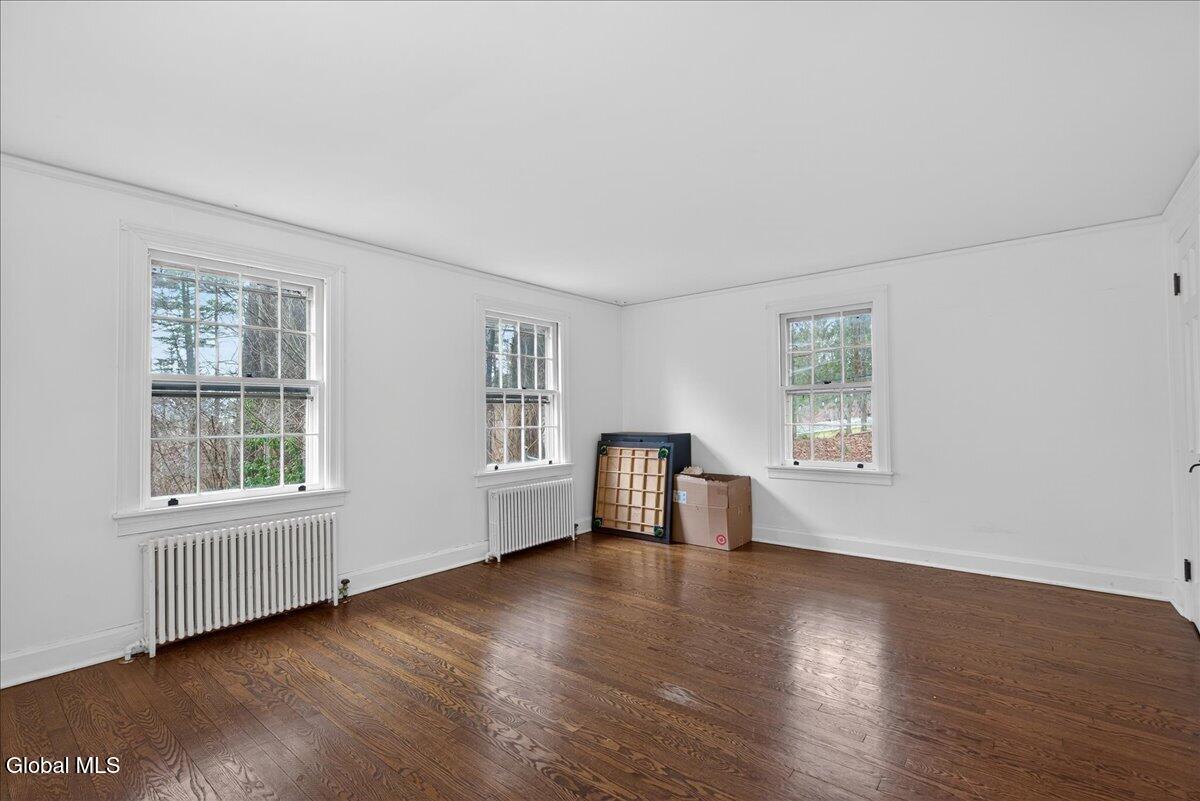 32 Slingerlands Street