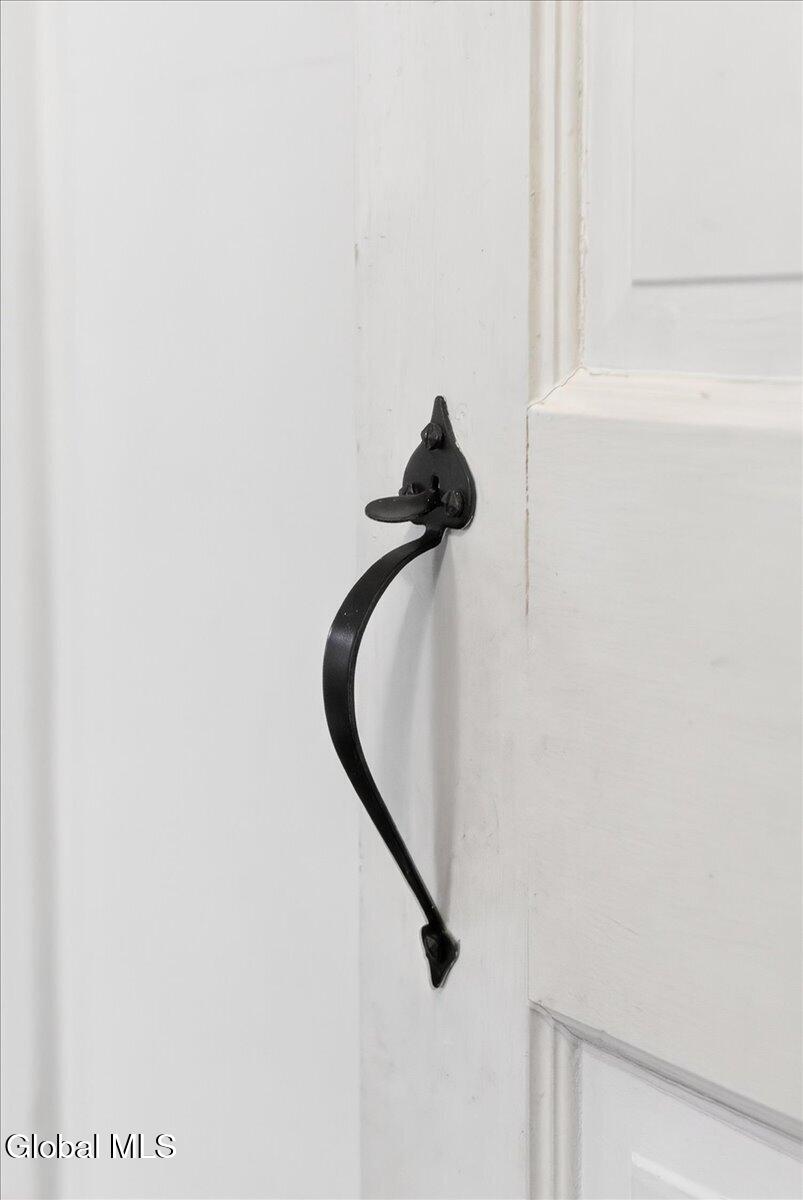 32 Slingerlands Street