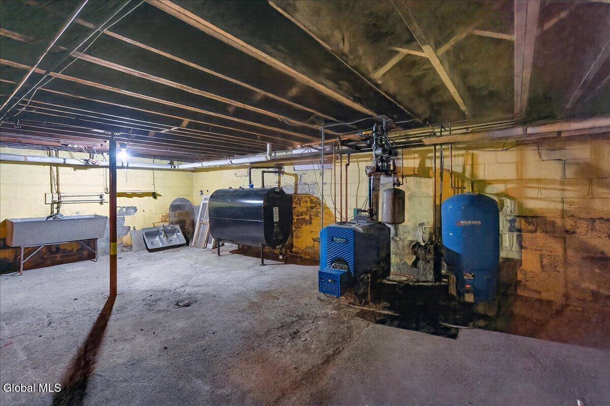 32 Slingerlands Street